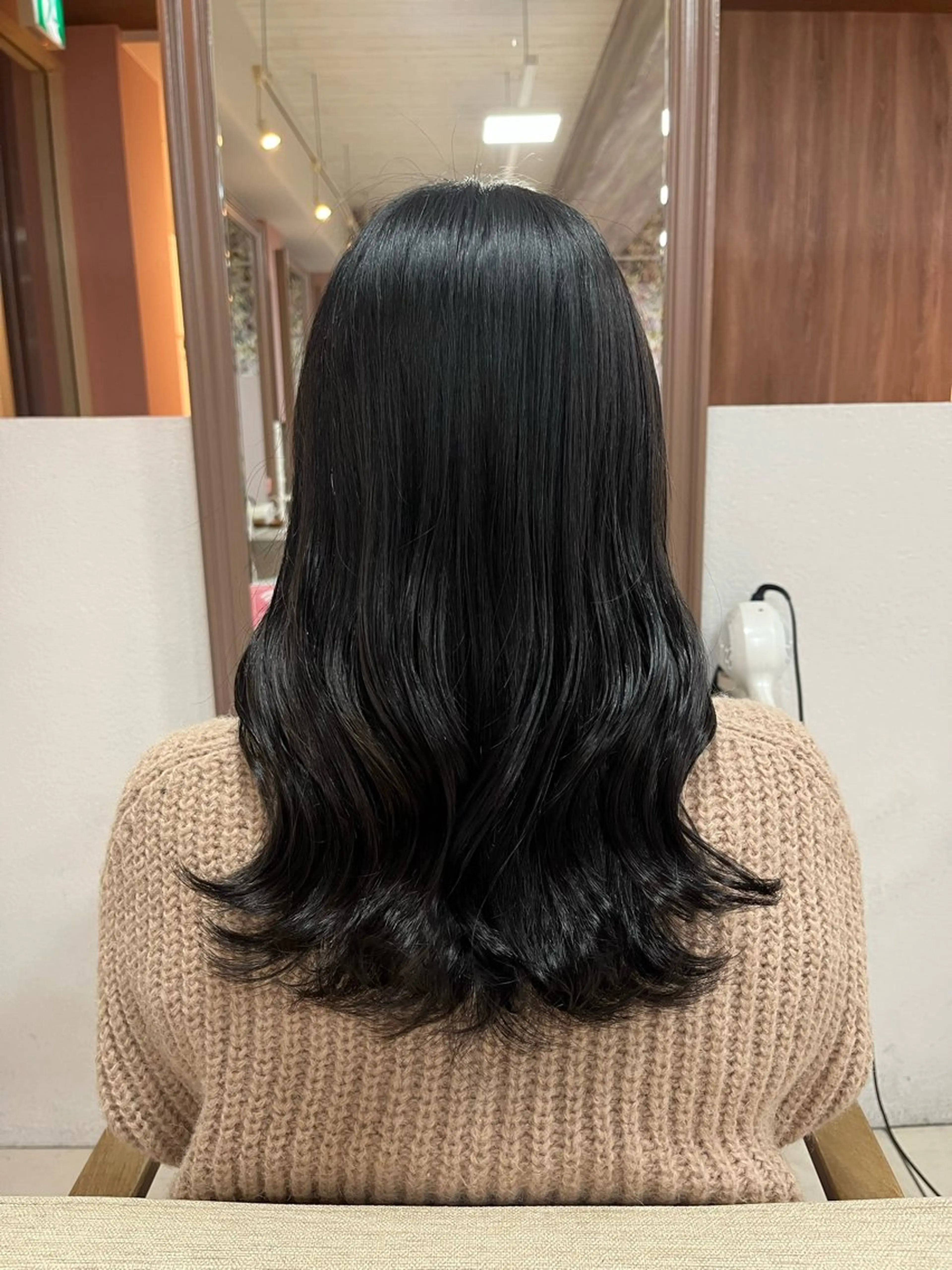 セミロング カラー narumi .のマツエク・マツパデザイン