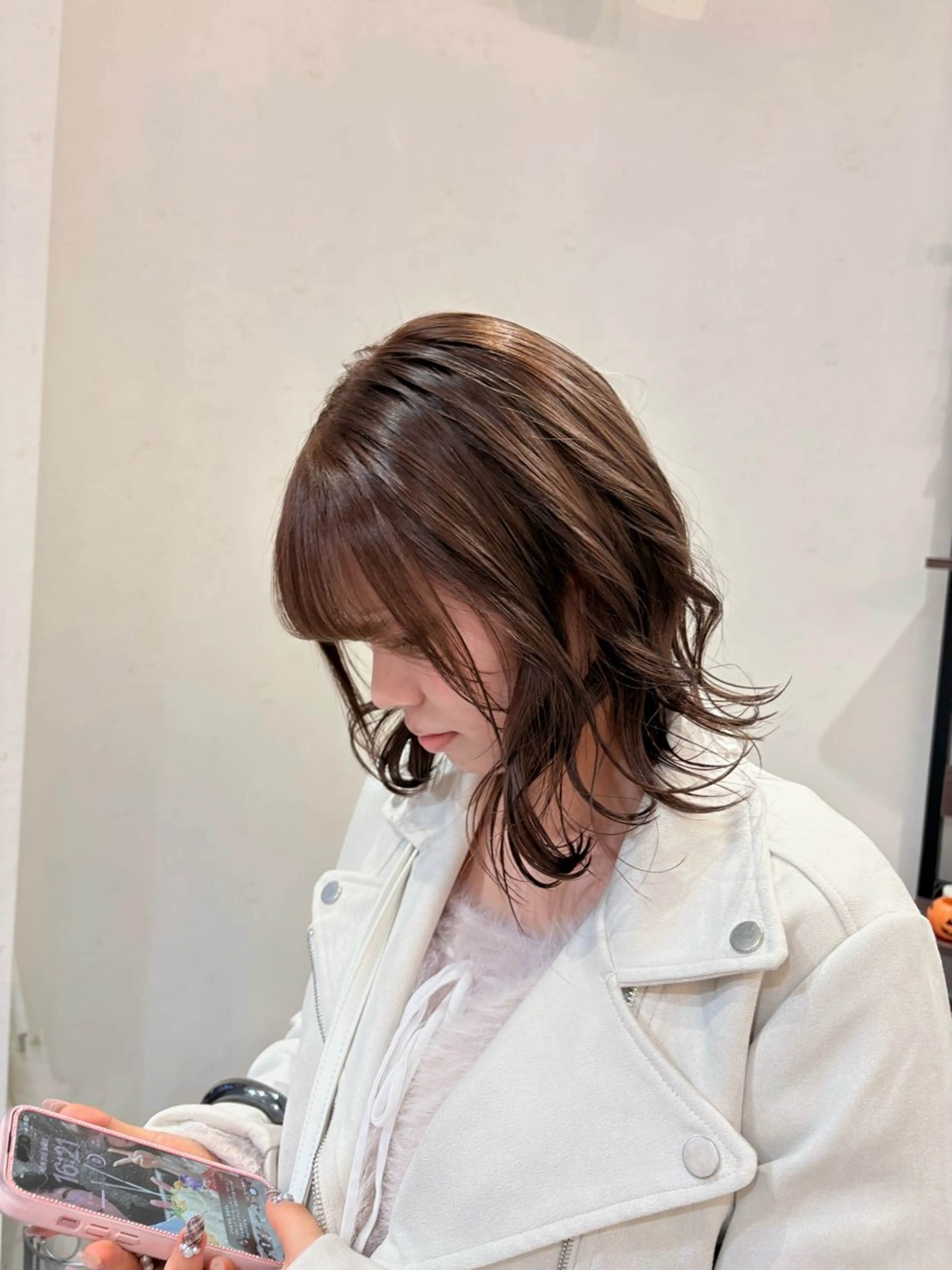 ミディアム カット ヘアカラー トリートメント 河野 穂香のヘアスタイル