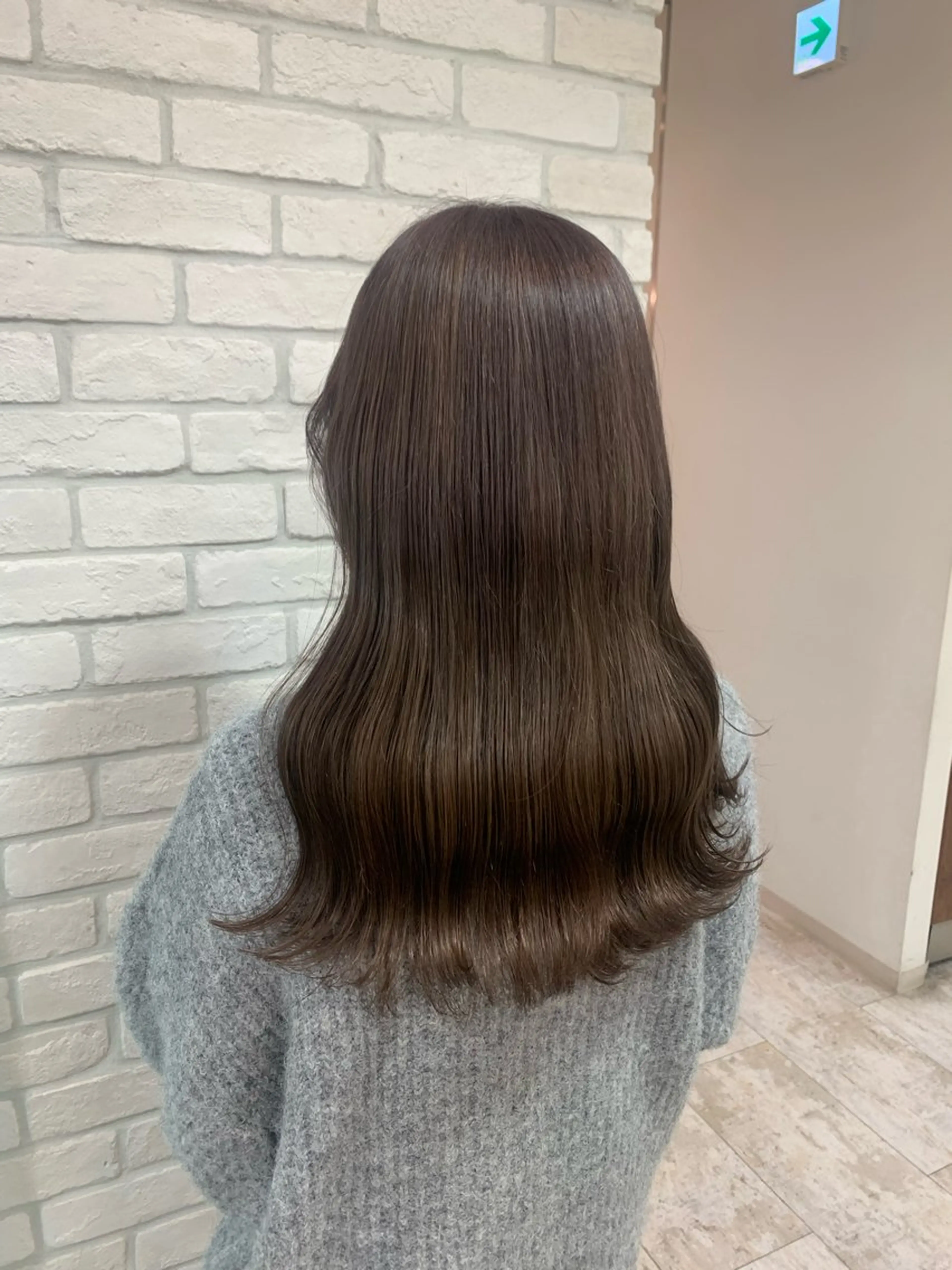 ロング カラー ブリーチ グレージュ ミルクティーグレージュ 髪質改善 ೀyuikaのヘアスタイル