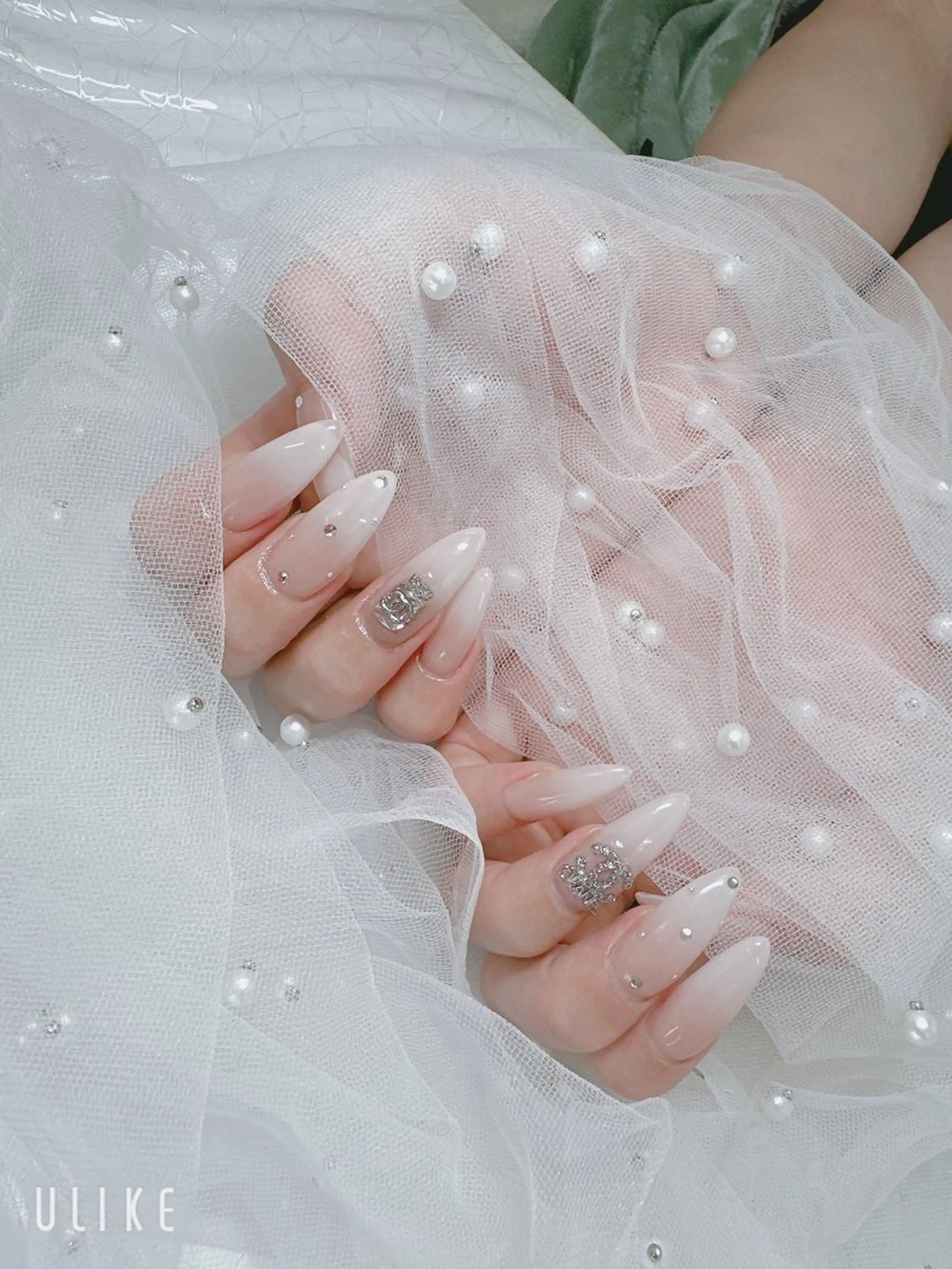 ネイル R nailsalon所属・R salonのネイルデザイン