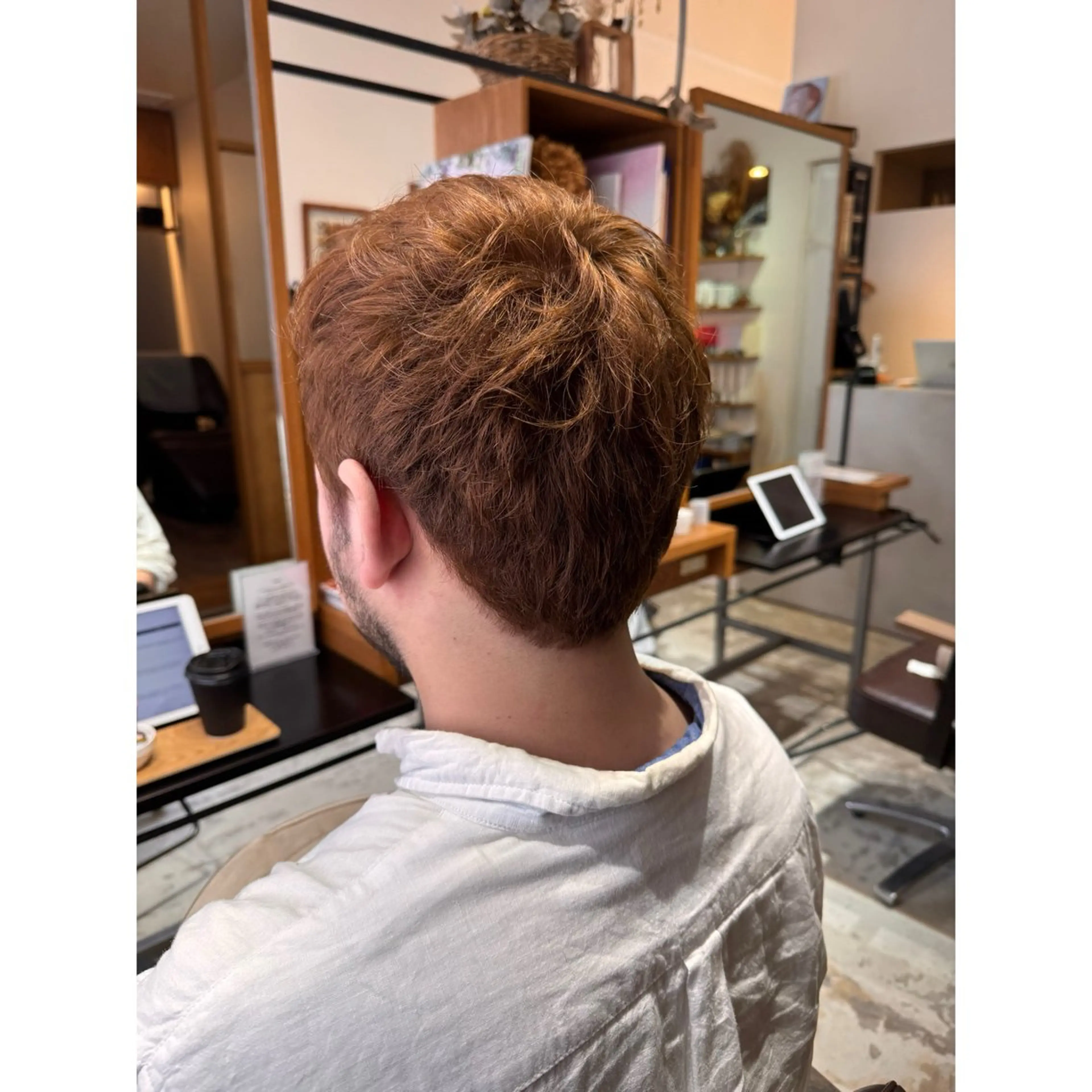 ショート カット ヘアカラー トリートメント 喜友名洸季 anoneのヘアスタイル