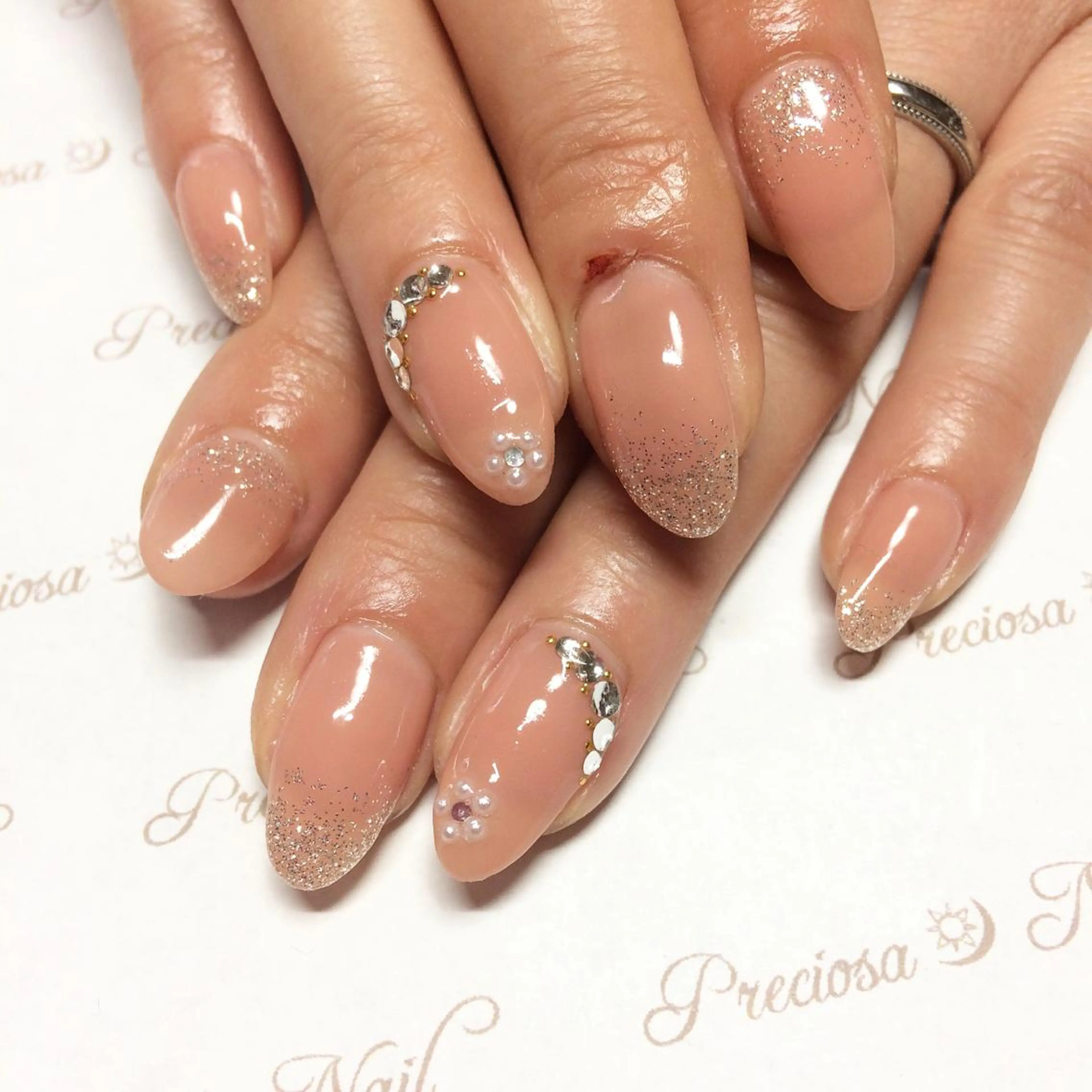 ネイル preciosa.nail所属・久場 晴美のネイルデザイン