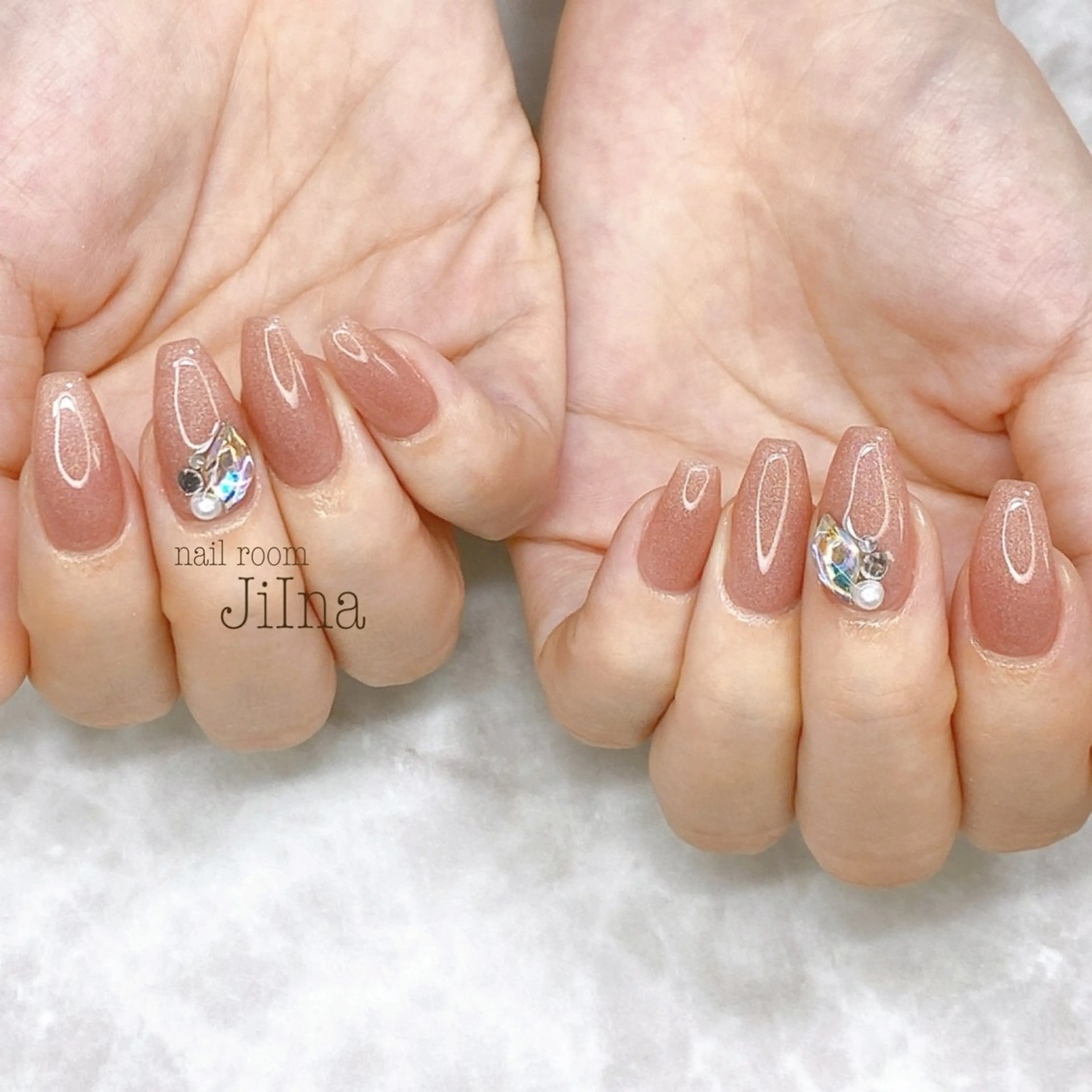 ネイル マグネットネイル nail room JiInaのネイルデザイン