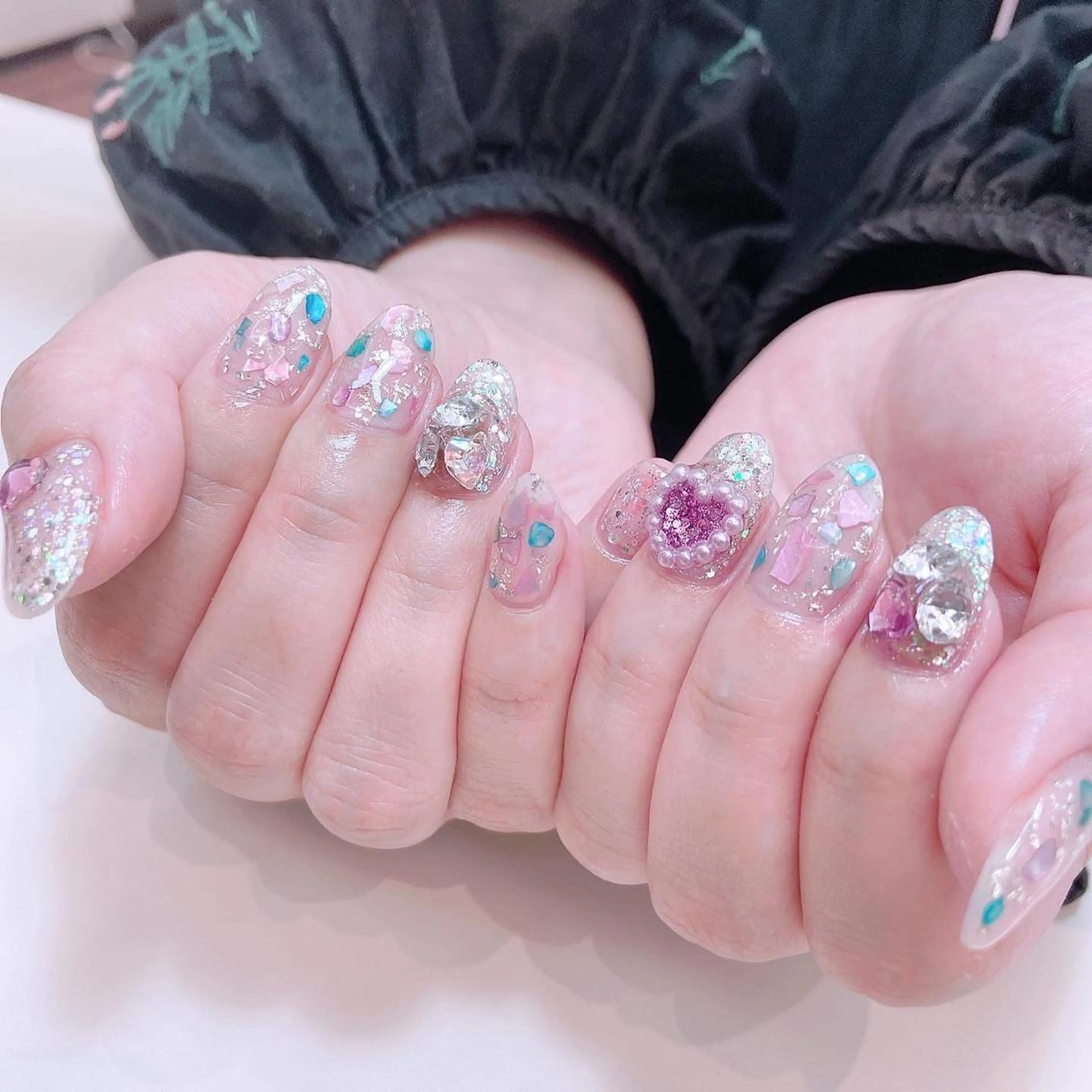 ネイル キラキラネイル Minion所属・北浦和minion YUKIのマツエク・マツパデザイン