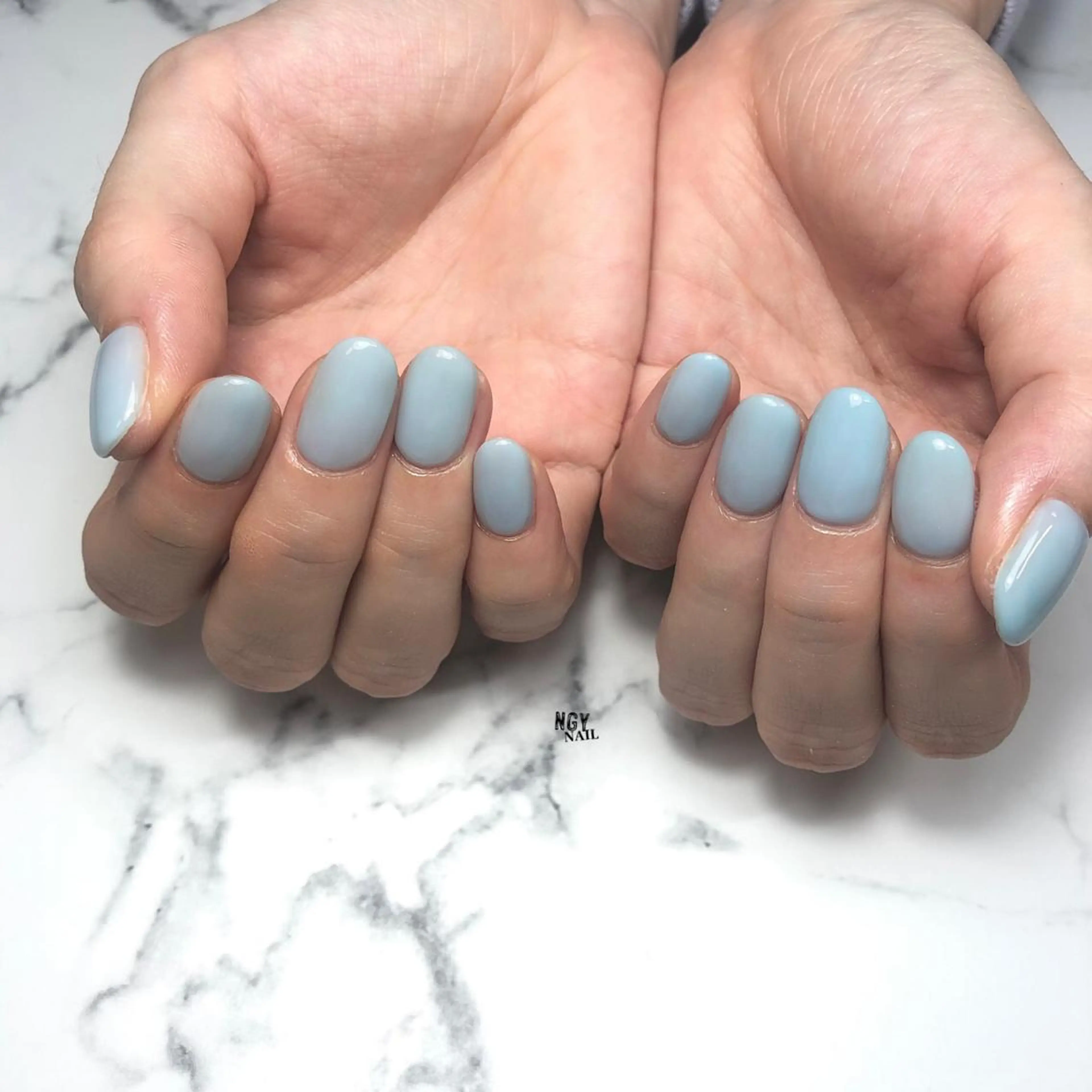 ネイル ブルー ジェルネイル 水色 ワンカラーネイル パラジェル ハンドネイル NAIL NOWのネイルデザイン