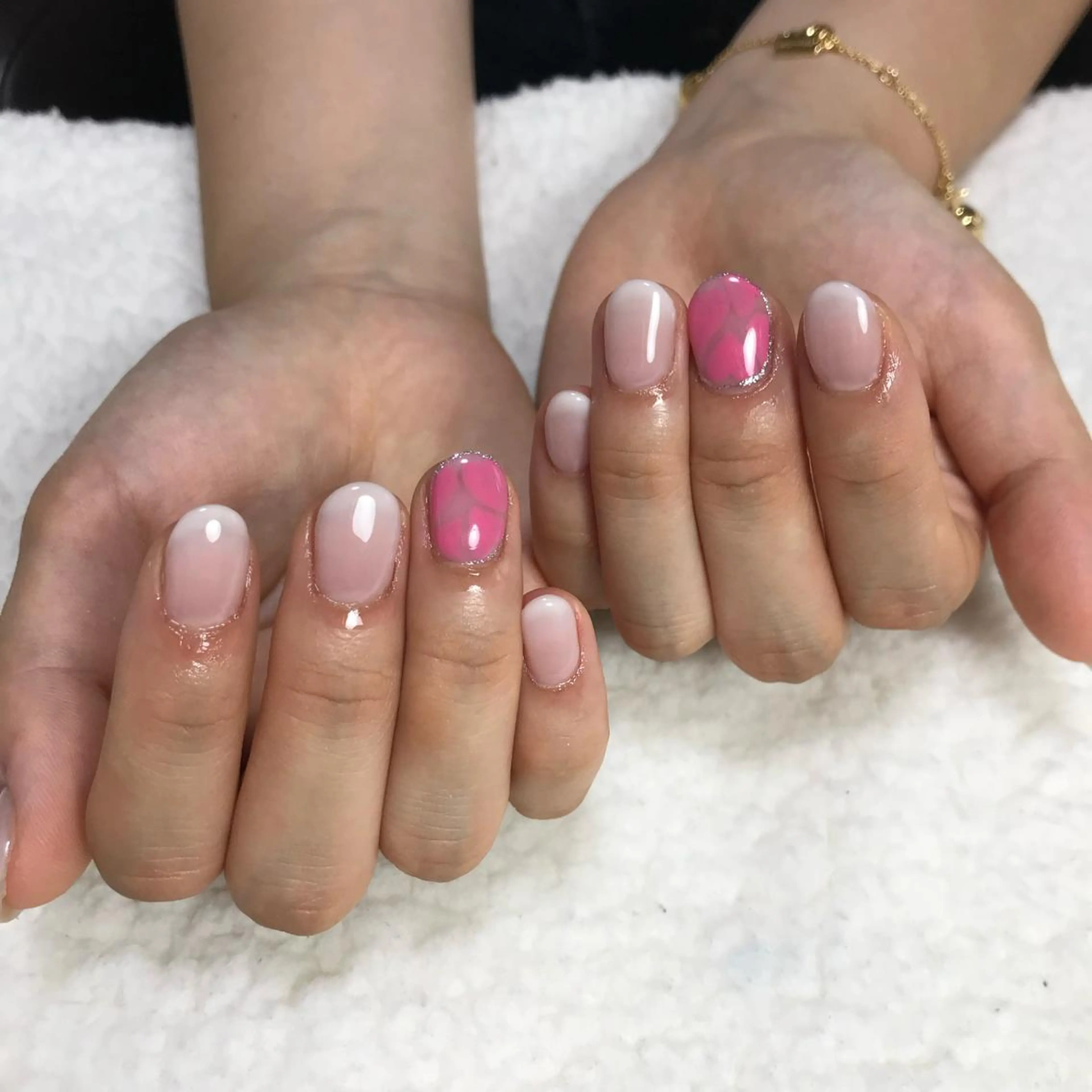 ネイル ハート ハンドネイル COCO+所属・COCO +のエステ・リラクイメージ