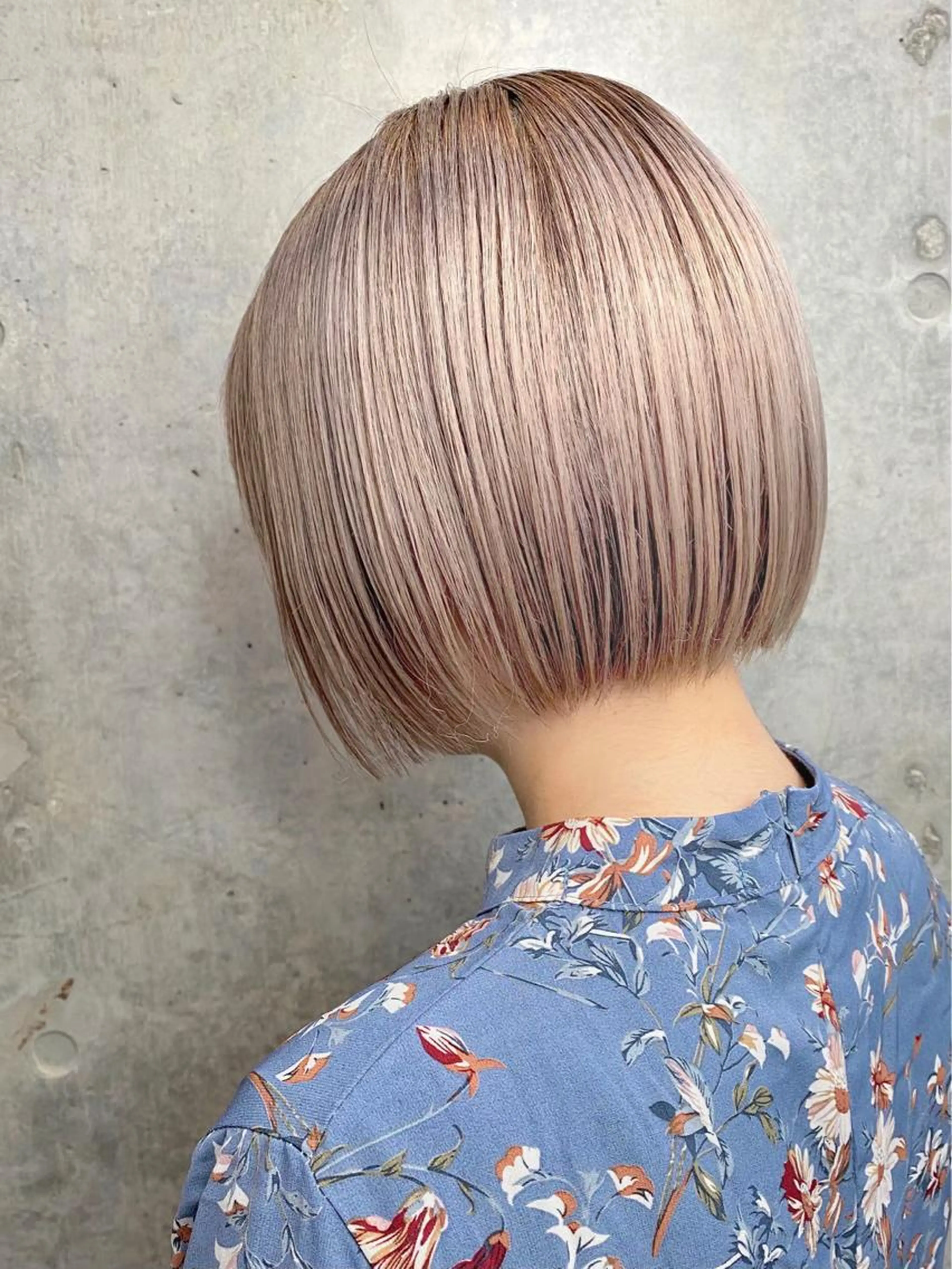 🎓学生限定🎓カット＋透明感カラー＋うる艶TR￥5900トリートメント付き✨の写真