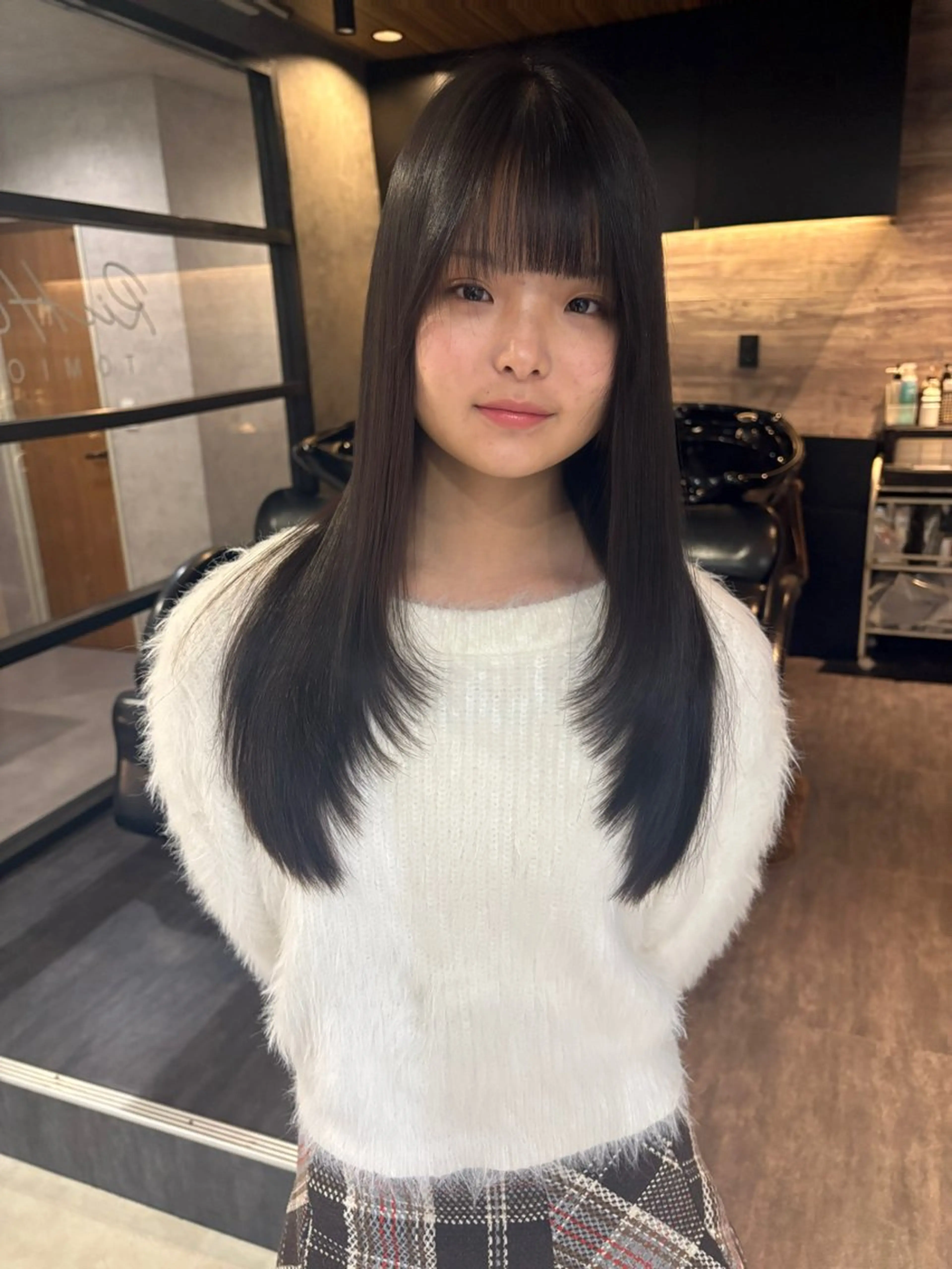 ロング カット 縮毛矯正 トリートメント Wカラー/レイヤーカ ット/韓国/デザインのヘアスタイル