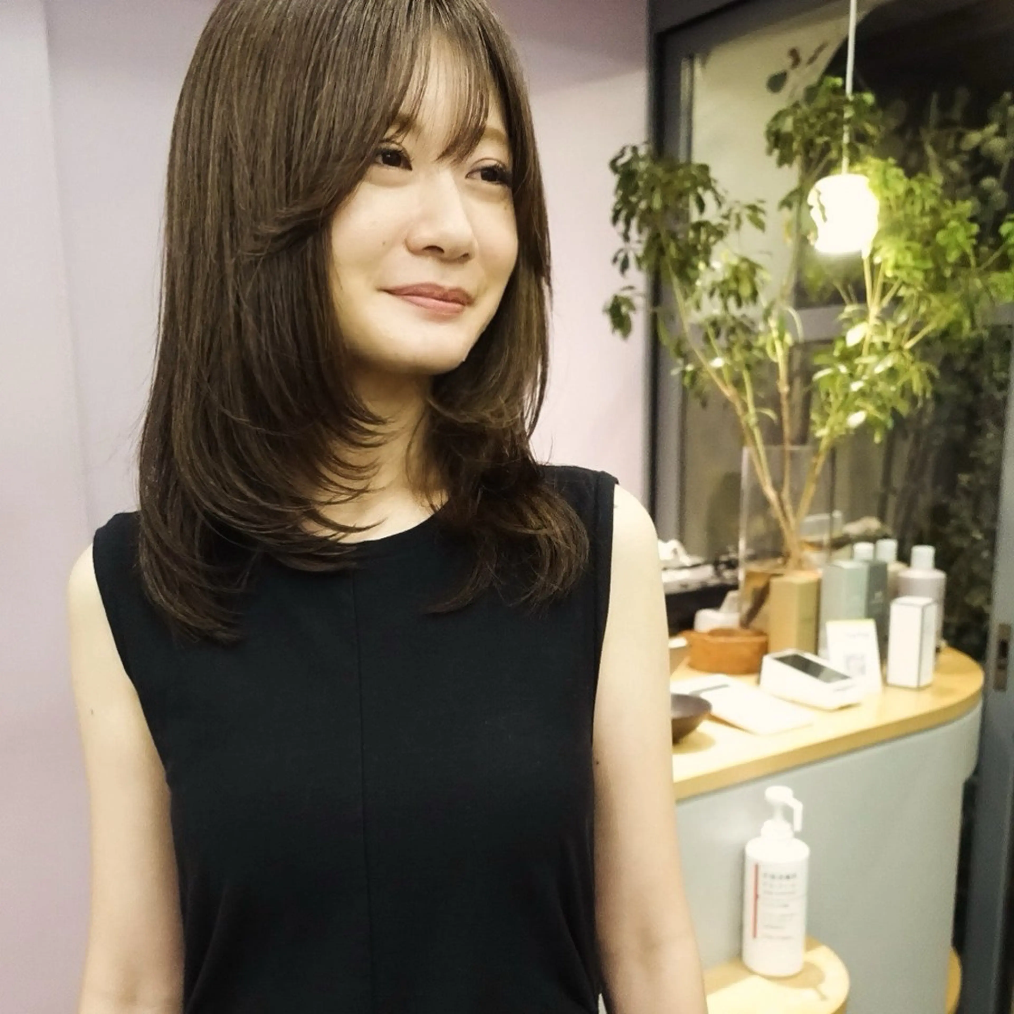 ミディアム カラー レイヤーカット カット ヘアカラー トリートメント ri saのヘアスタイル