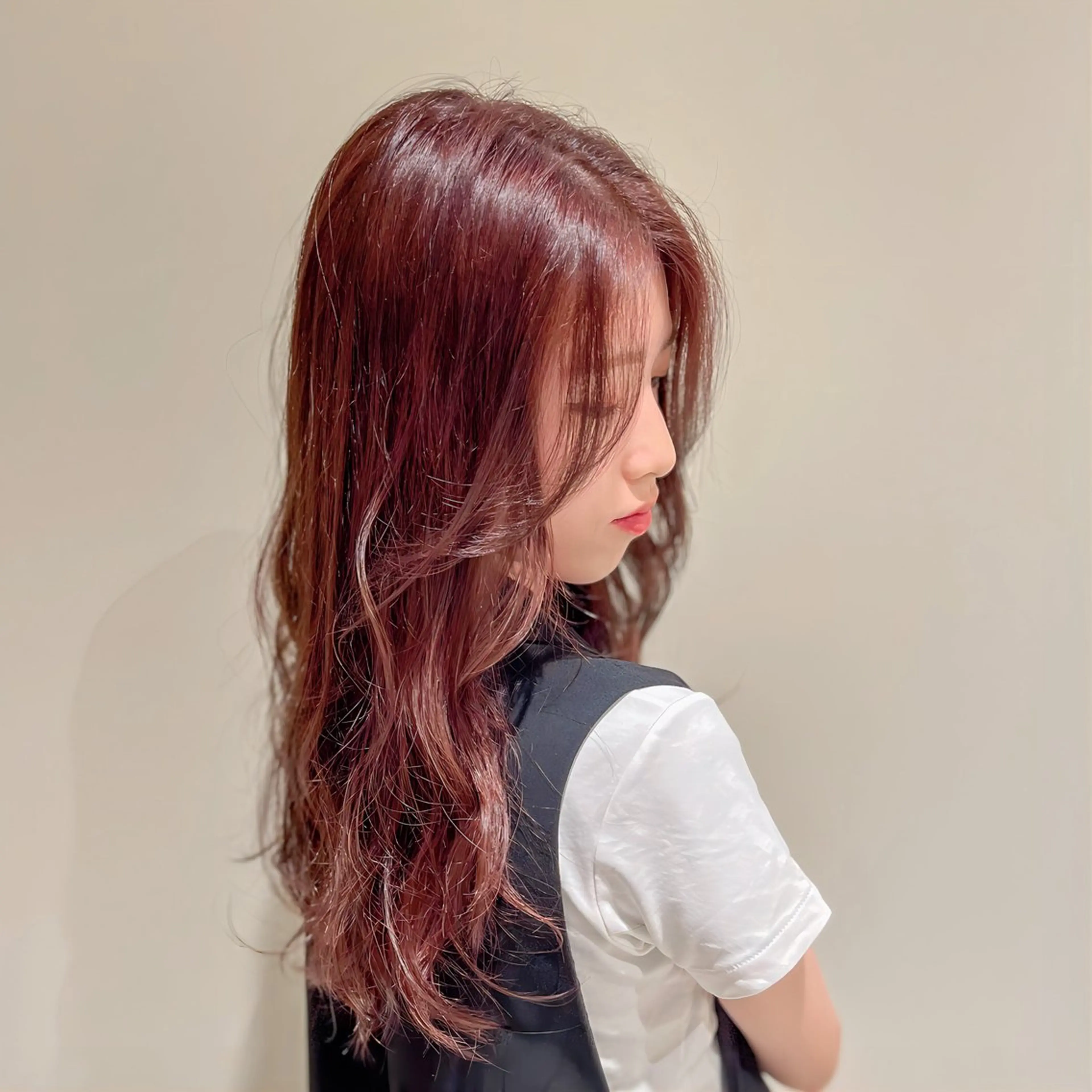 ロング ロングレイヤー 顔まわりレイヤー 髪質改善 韓国風ヘア レイヤーカット カット ヘアカラー トリートメント Emitas.宮街道店所属・Yusei/似合わせ /韓国風レイヤーのヘアスタイル