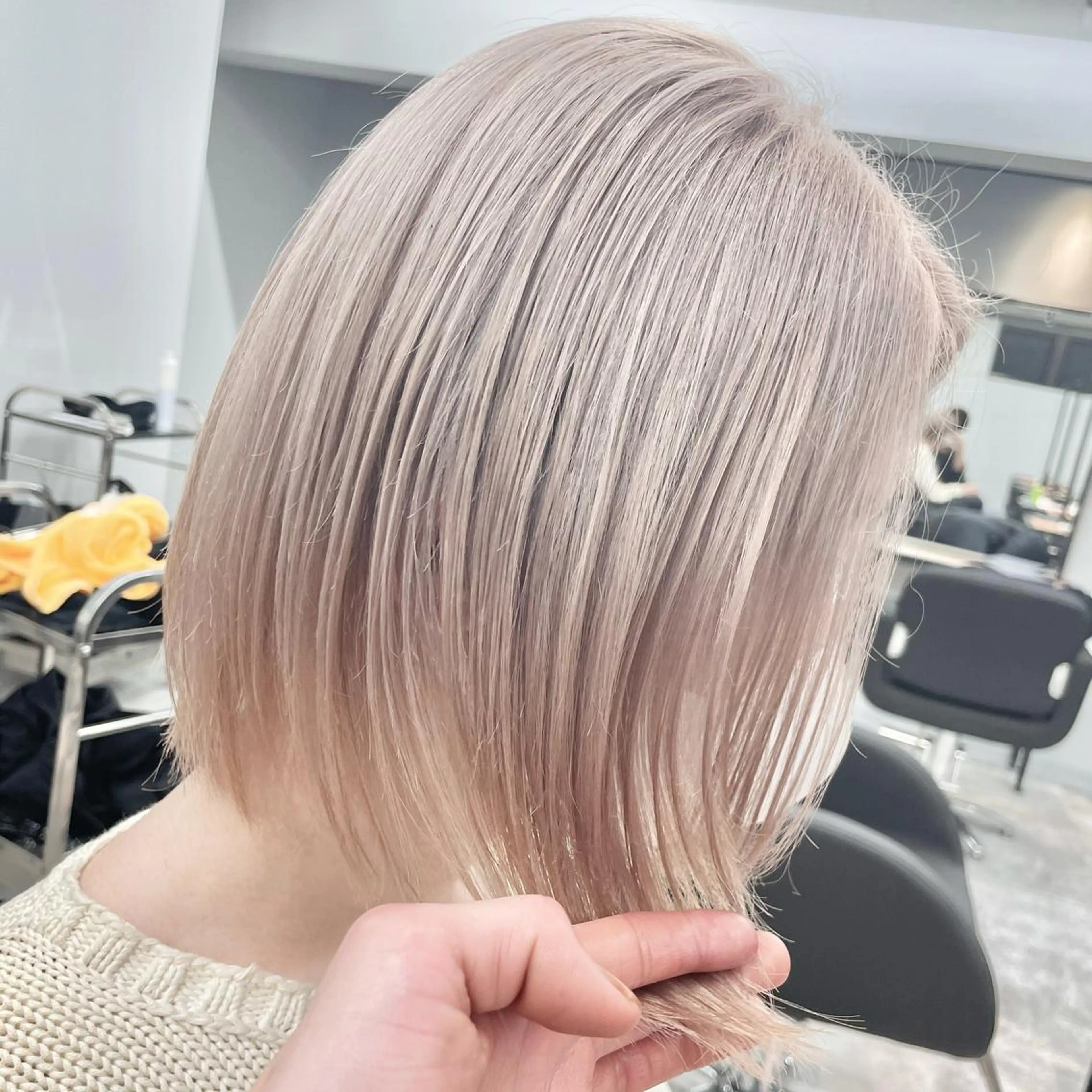 セミロング カラー ダブルカラー ハイトーンカラー ヘアカラー トリートメント MiL所属・✨ハイトーン✨ 濱田知孝のヘアスタイル