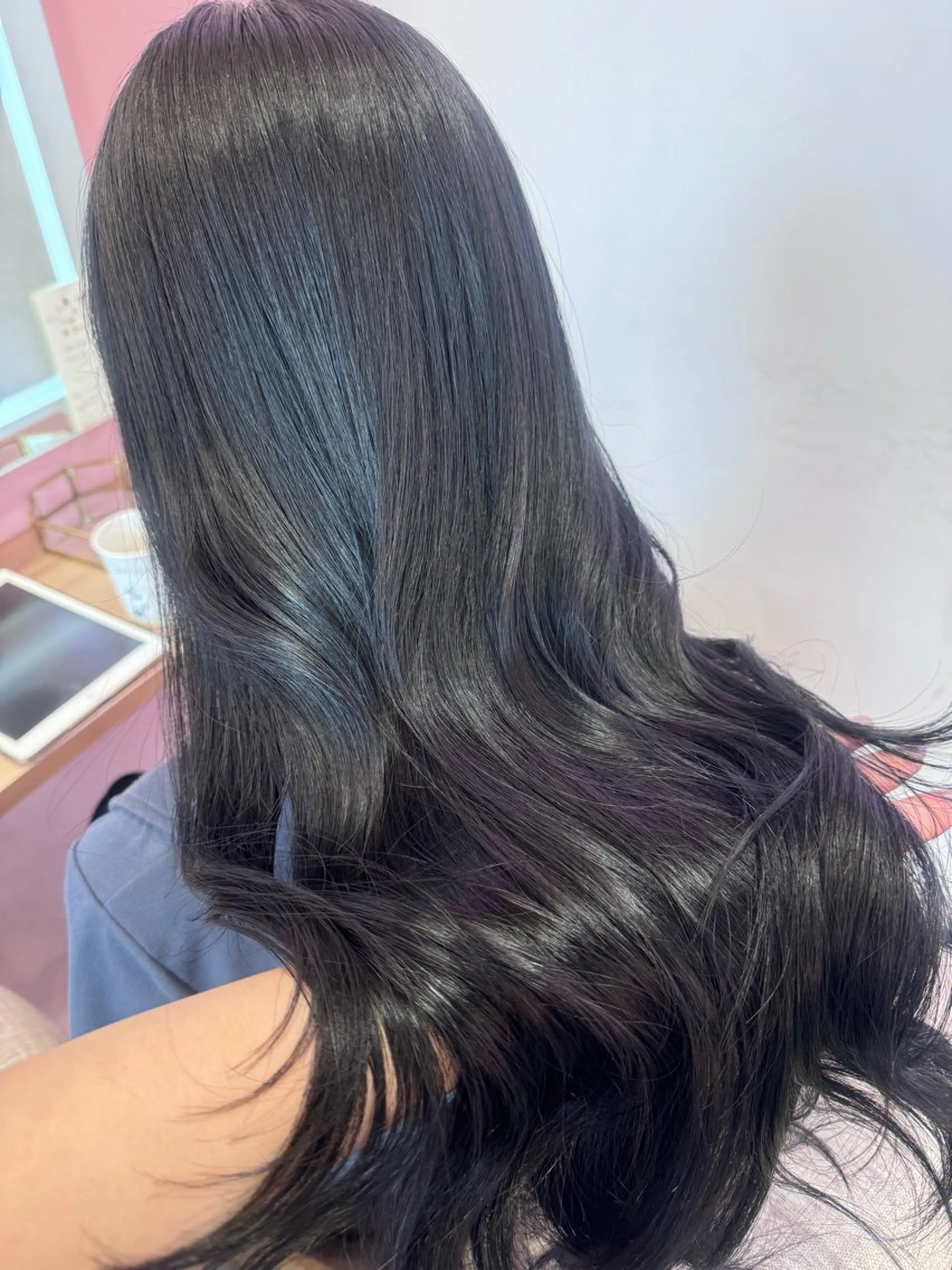 ロング カット ヘアカラー wixymimi　hair salon所属・艶カラー✨レイヤー 𝐚𝐲𝐚𝐤𝐚のヘアスタイル