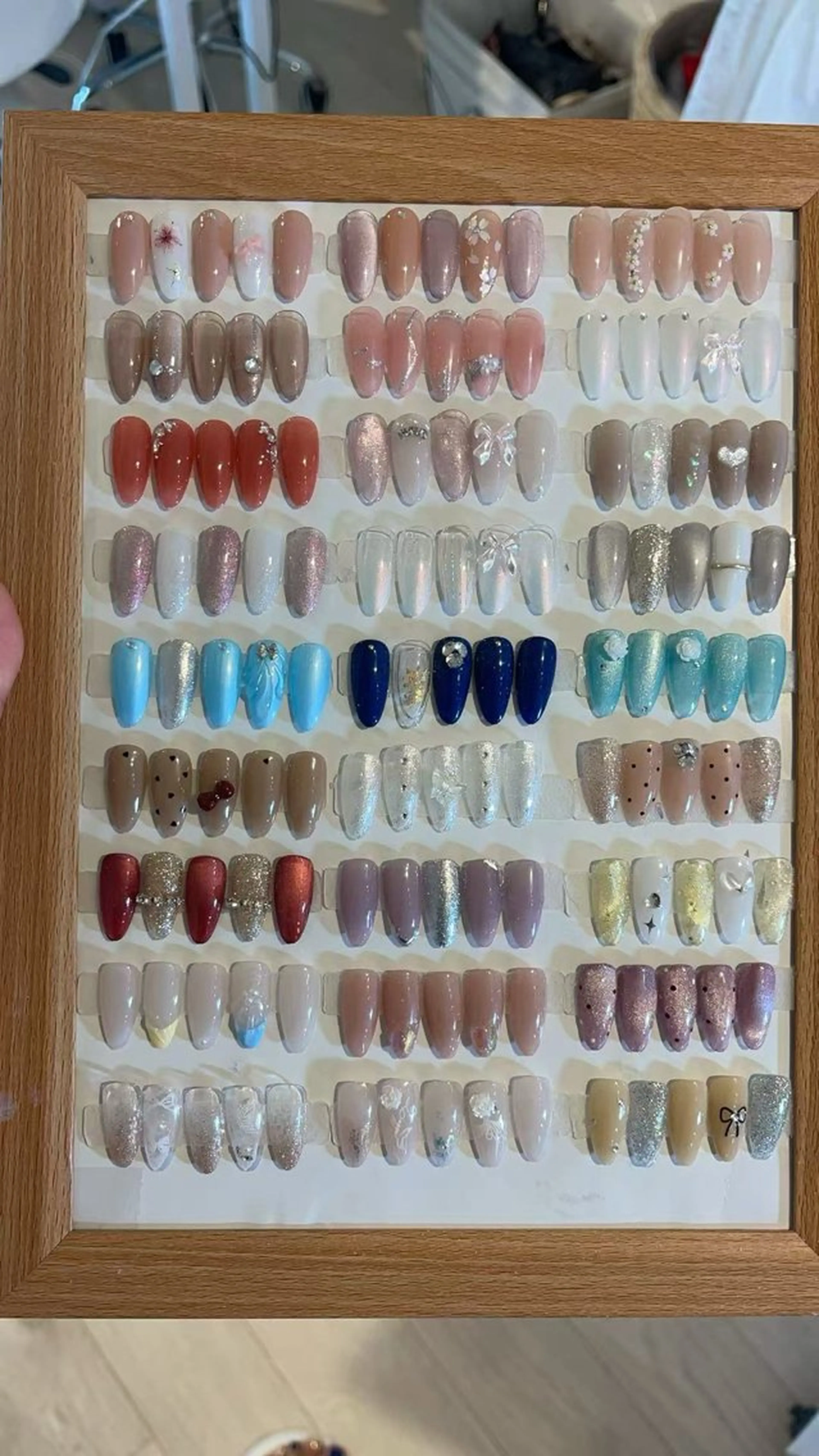 ネイル フレンチネイル 韓国ネイル マグネットネイル ニュアンスネイル オフィスネイル ハンドネイル ユミネイルサロン所属・ユミ ネイルサロンのネイルデザイン