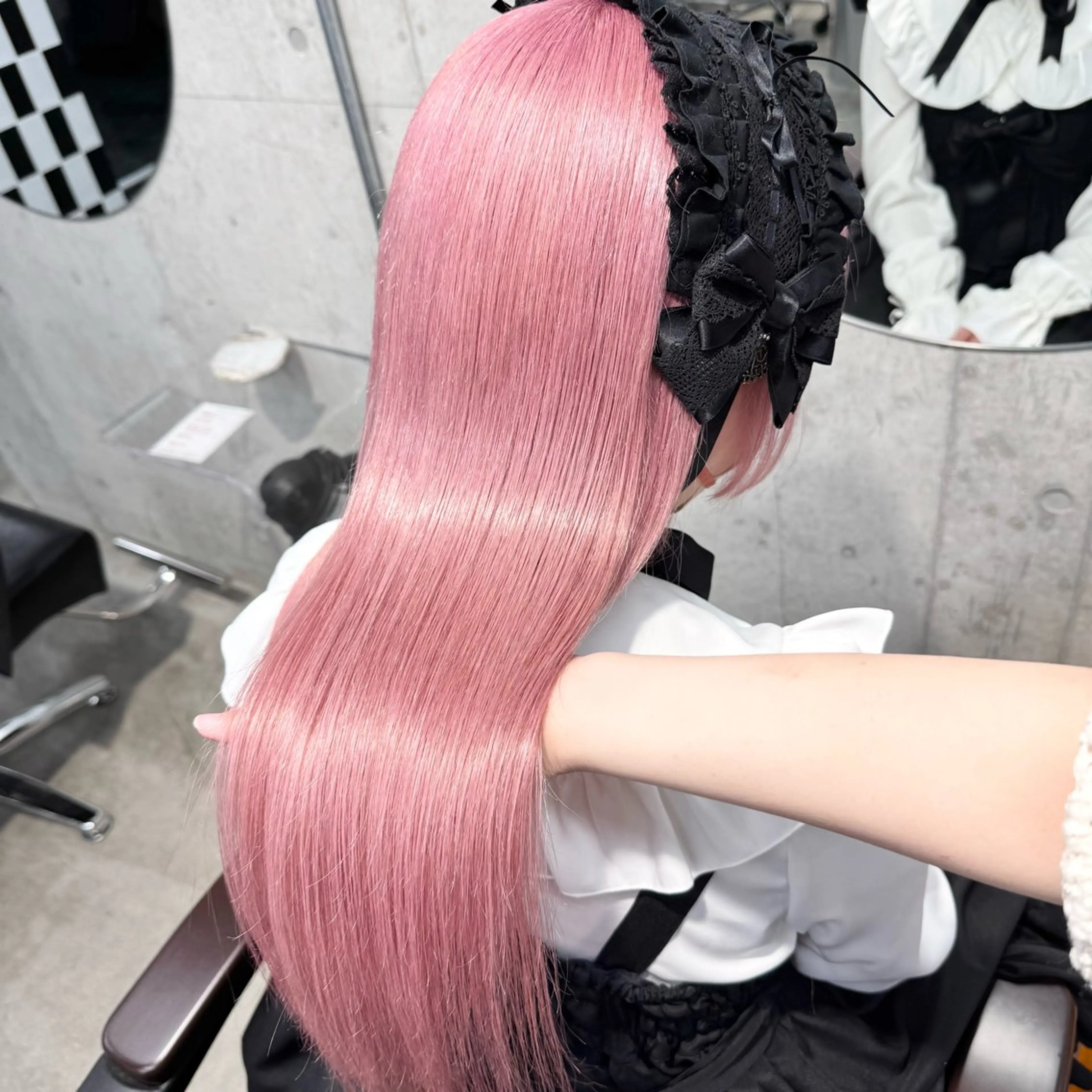 ミディアム カラー パーマ ヘアアレンジ メンズ キッズ メンズブリーチ ブリーチ ピンクカラー ヘアカラー トリートメント ヘアセット ハイトーン/ピンク 💗モモ໒꒱のヘアスタイル