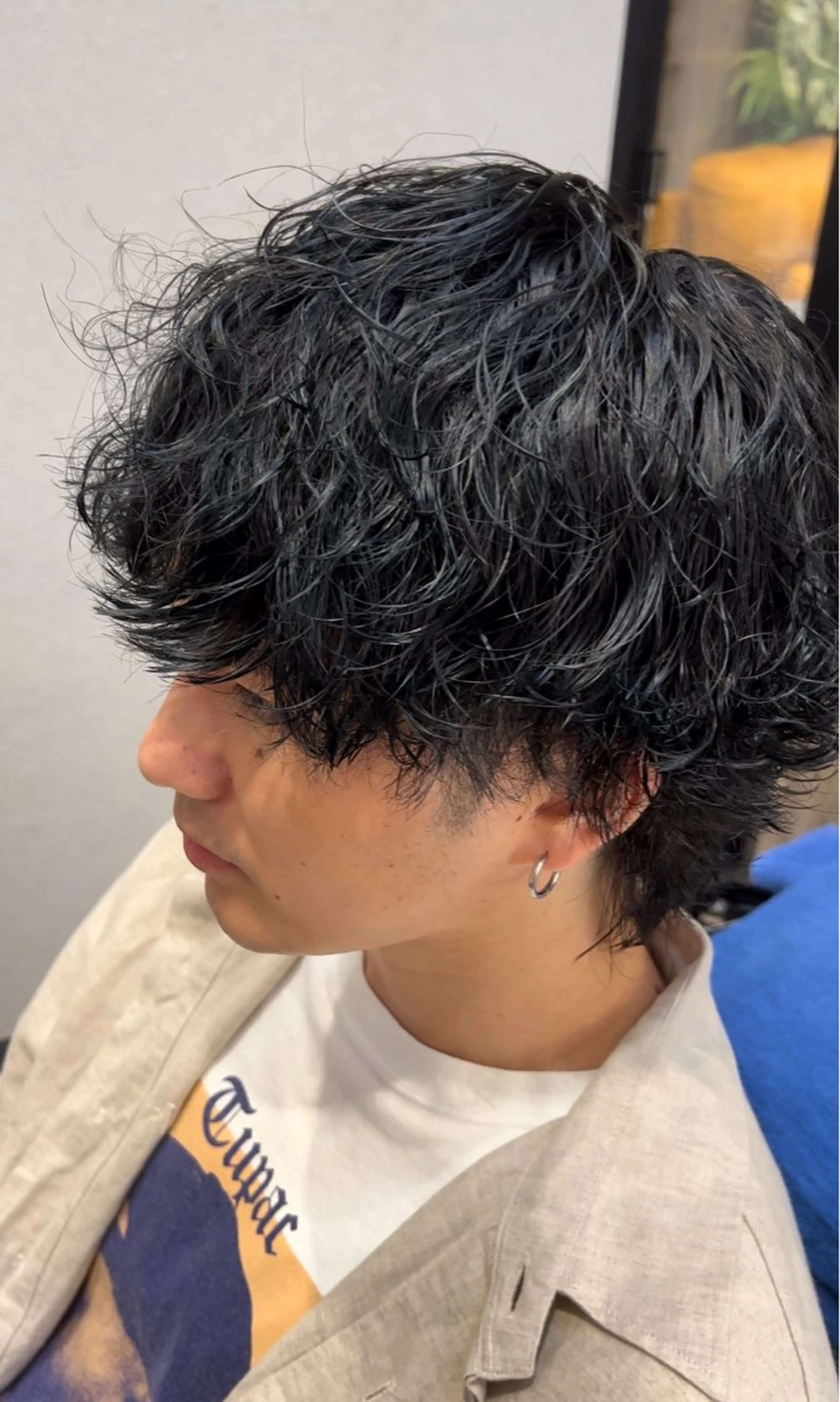 ミディアム カラー パーマ メンズ ミディアムパーマ メンズブリーチ メンズパーマ 黒髪 ブリーチ メンズ特化/カラー/ パーマ/ケイシンのヘアスタイル