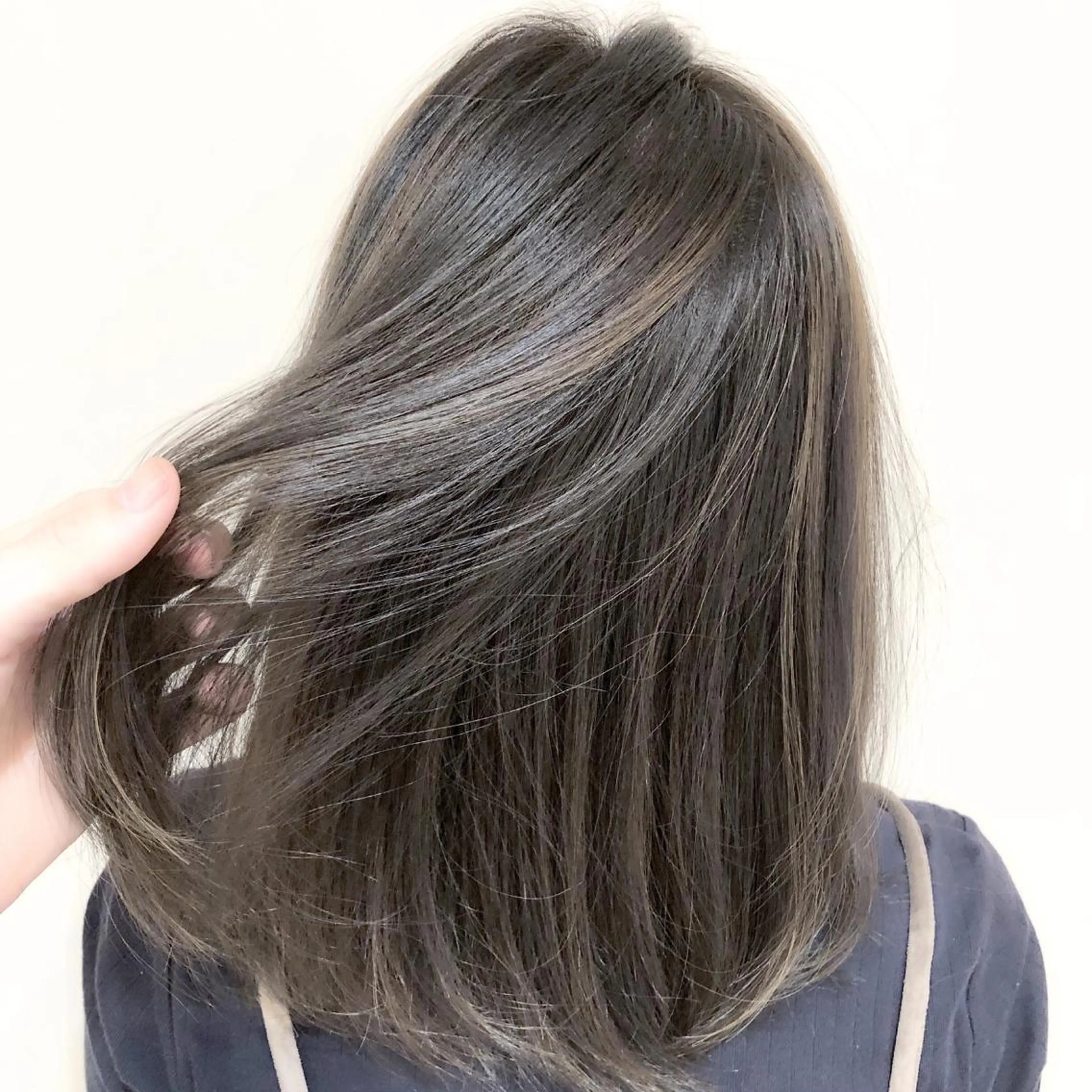 セミロング ハイライト ブリーチ/髪質改善 NYNY大久保のヘアスタイル