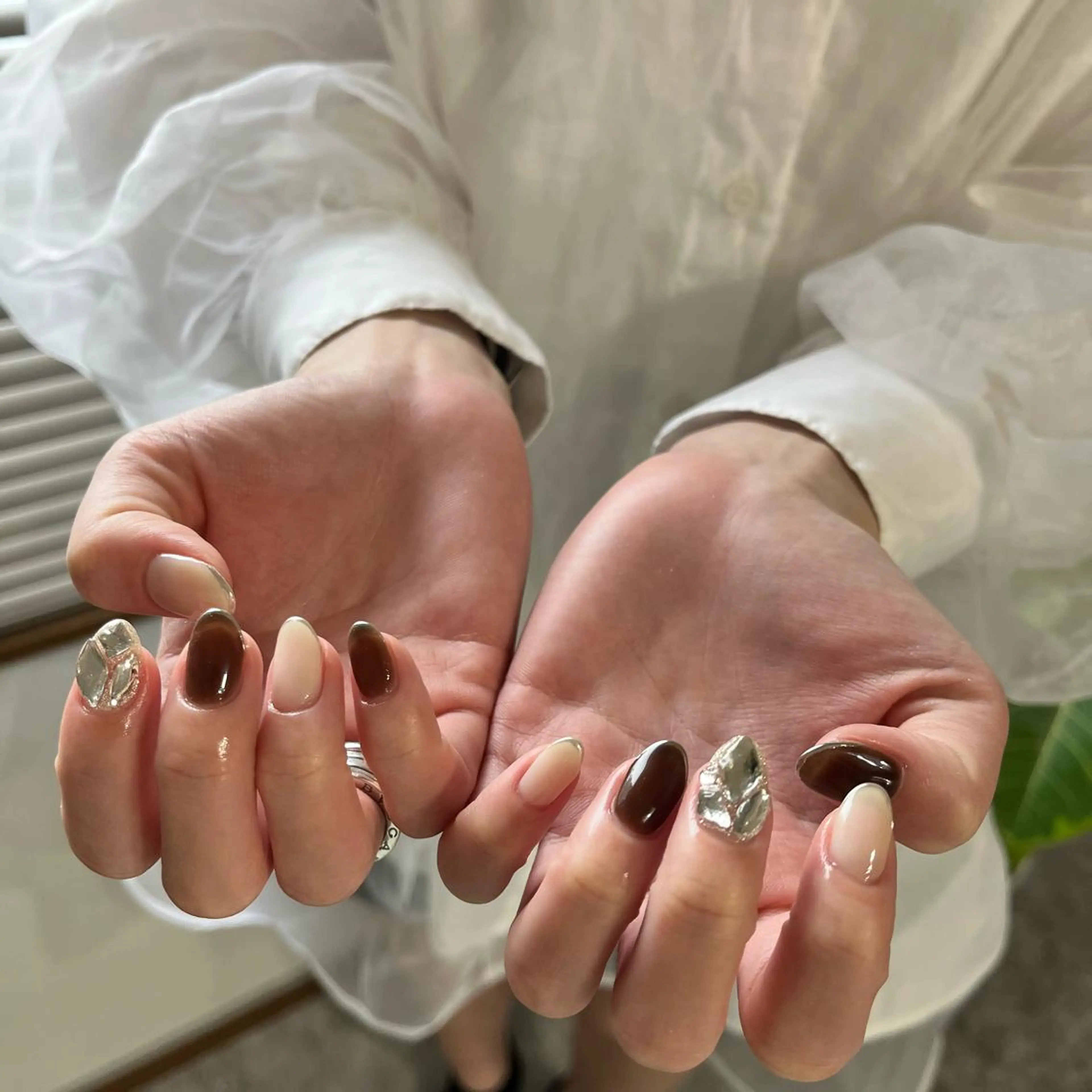 ネイル キラキラネイル nailsalon maluriのネイルデザイン