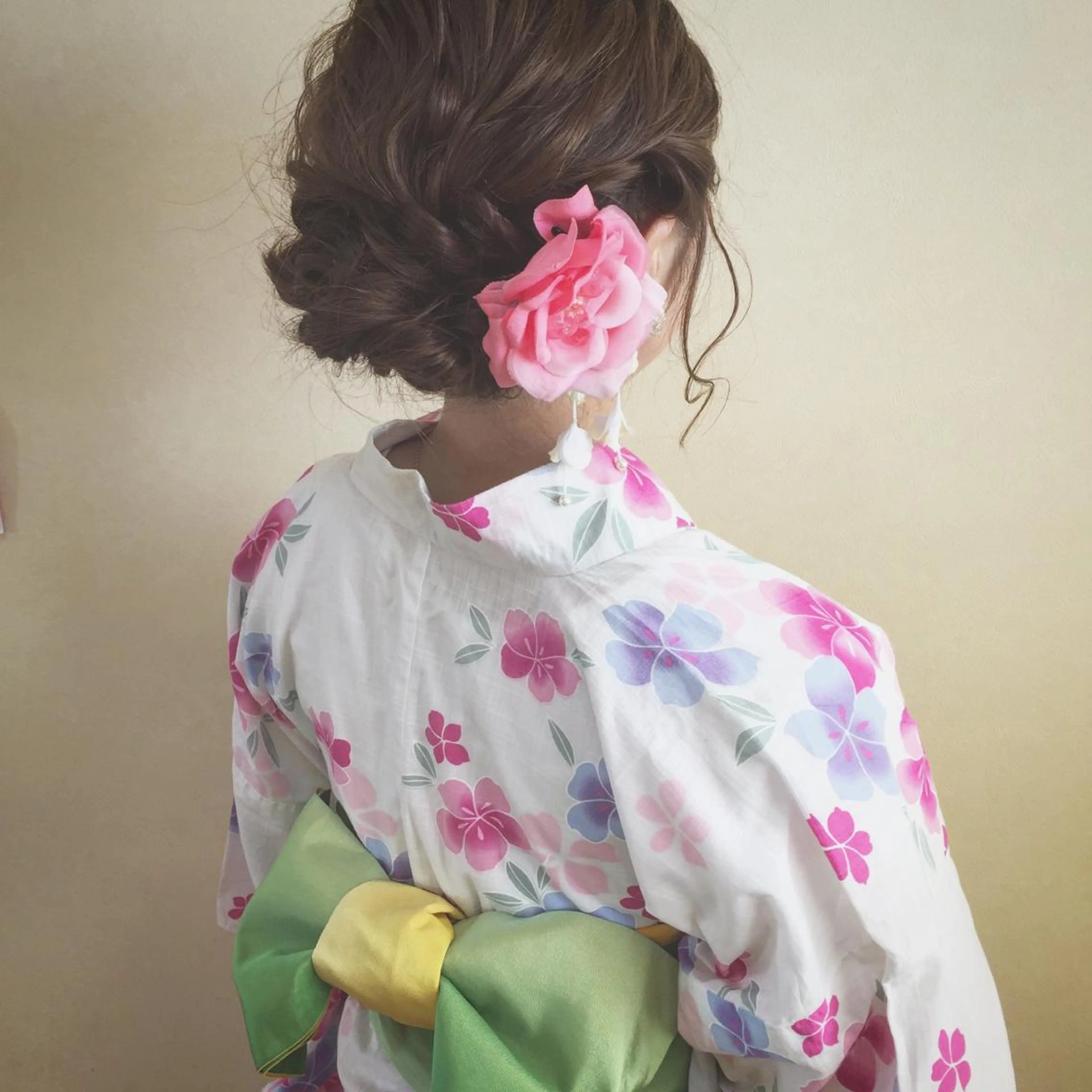 セミロング ヘアアレンジ HAIR LEAP所属・LEAP MISAの眉毛・アイブロウイメージ