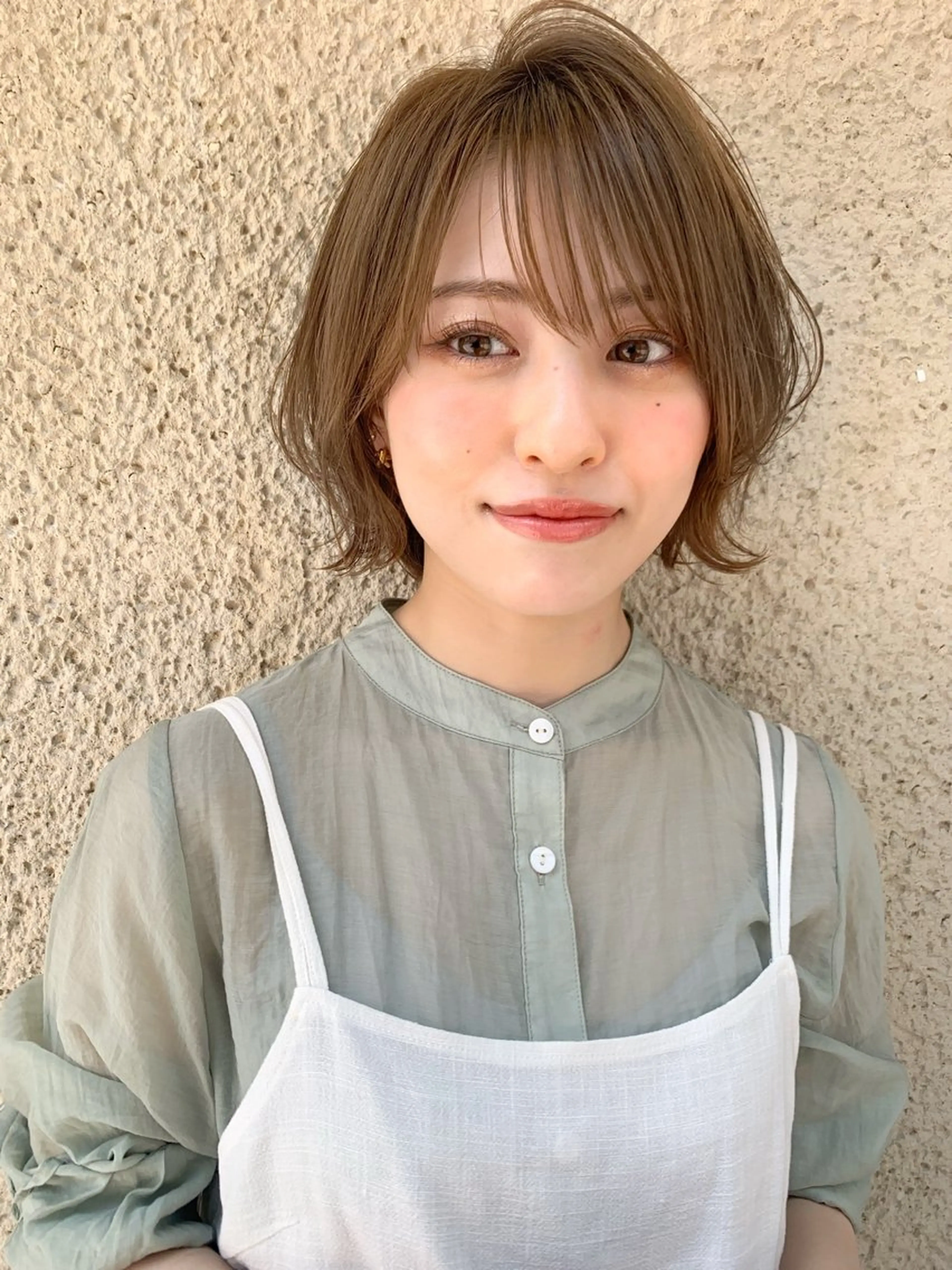 ミディアム カット ヘアカラー トリートメント Hello by Sea所属・レイヤー/ボブ/艶髪 /顔周り/伊藤　勇司のヘアスタイル