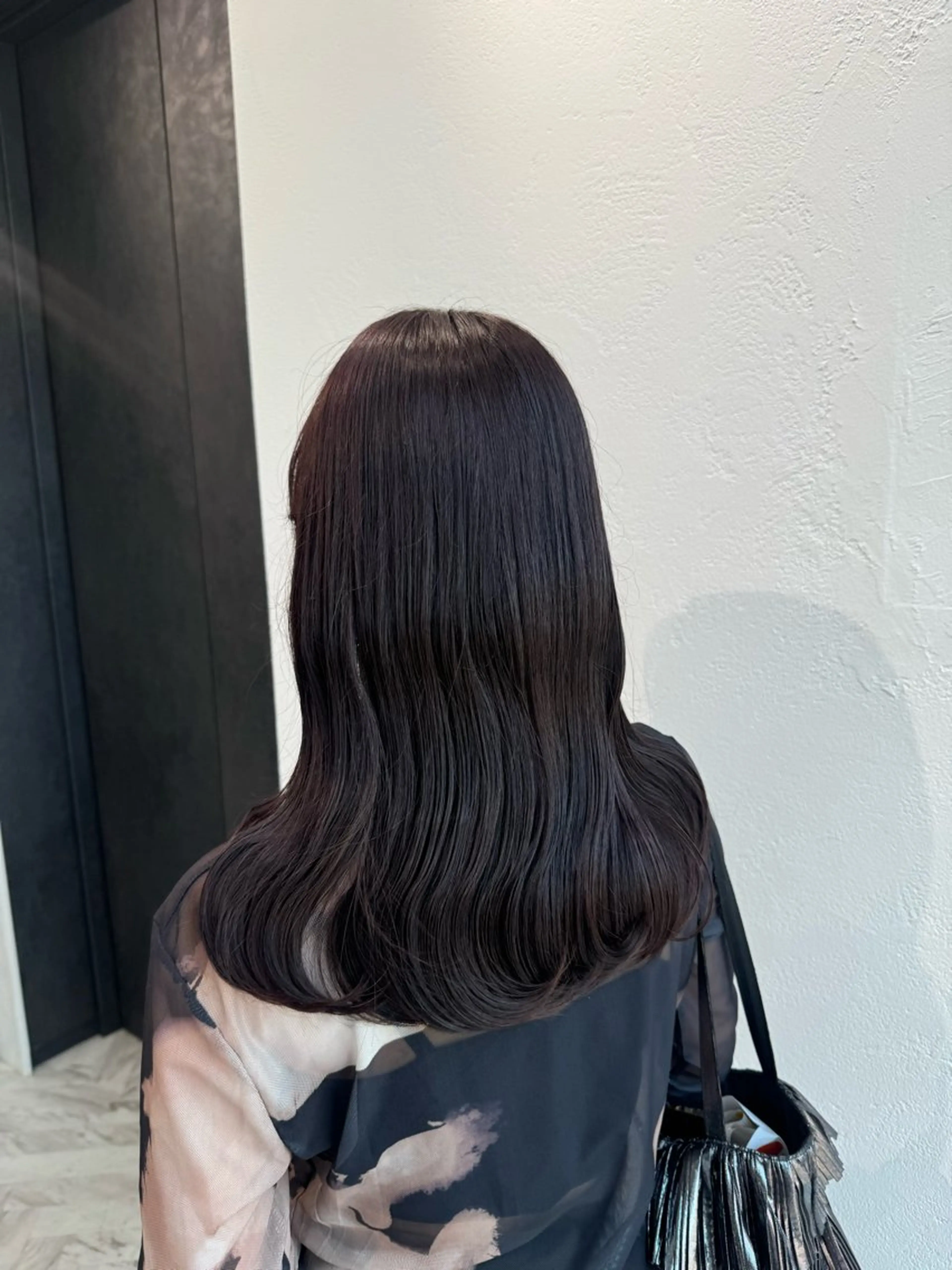 ロング カラー カシス 鈴木 まゆのヘアスタイル