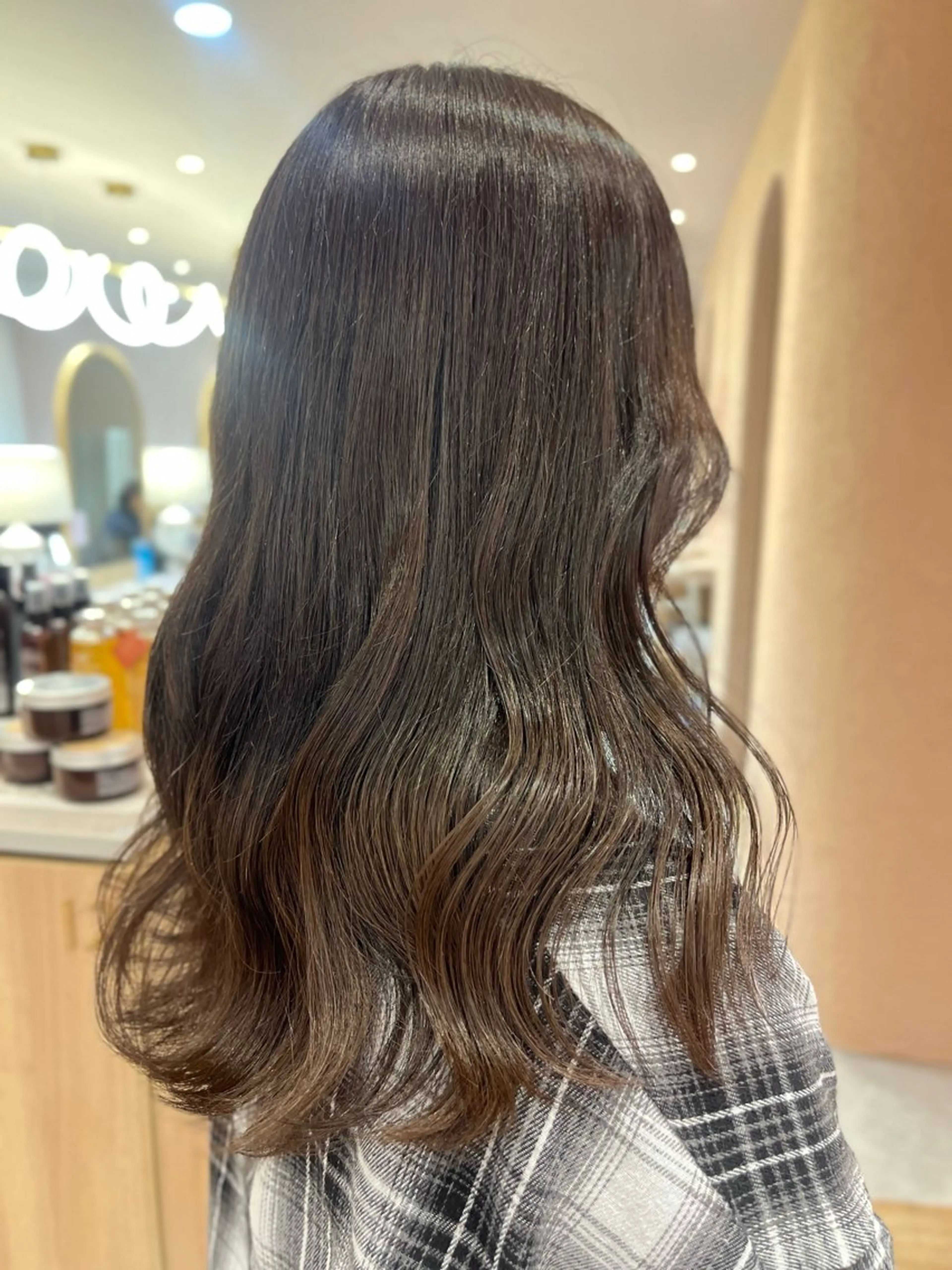 カラー merc.🐑🤍 山口夏希のヘアスタイル