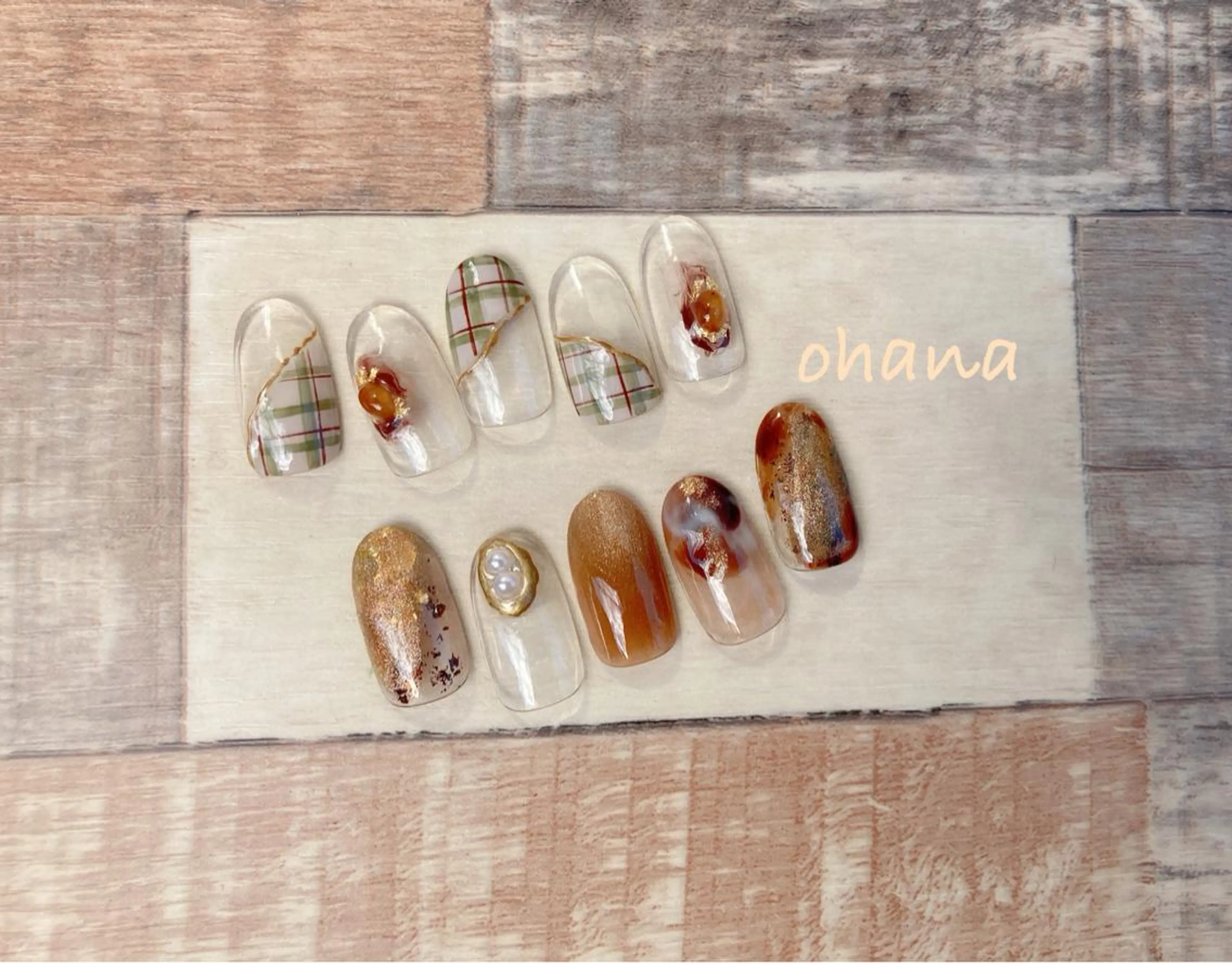 ネイル オーロラネイル べっ甲ネイル ボルドー 長さ出し フットネイル nailroom  OHANA所属・nailroom OHANA🌴のネイルデザイン