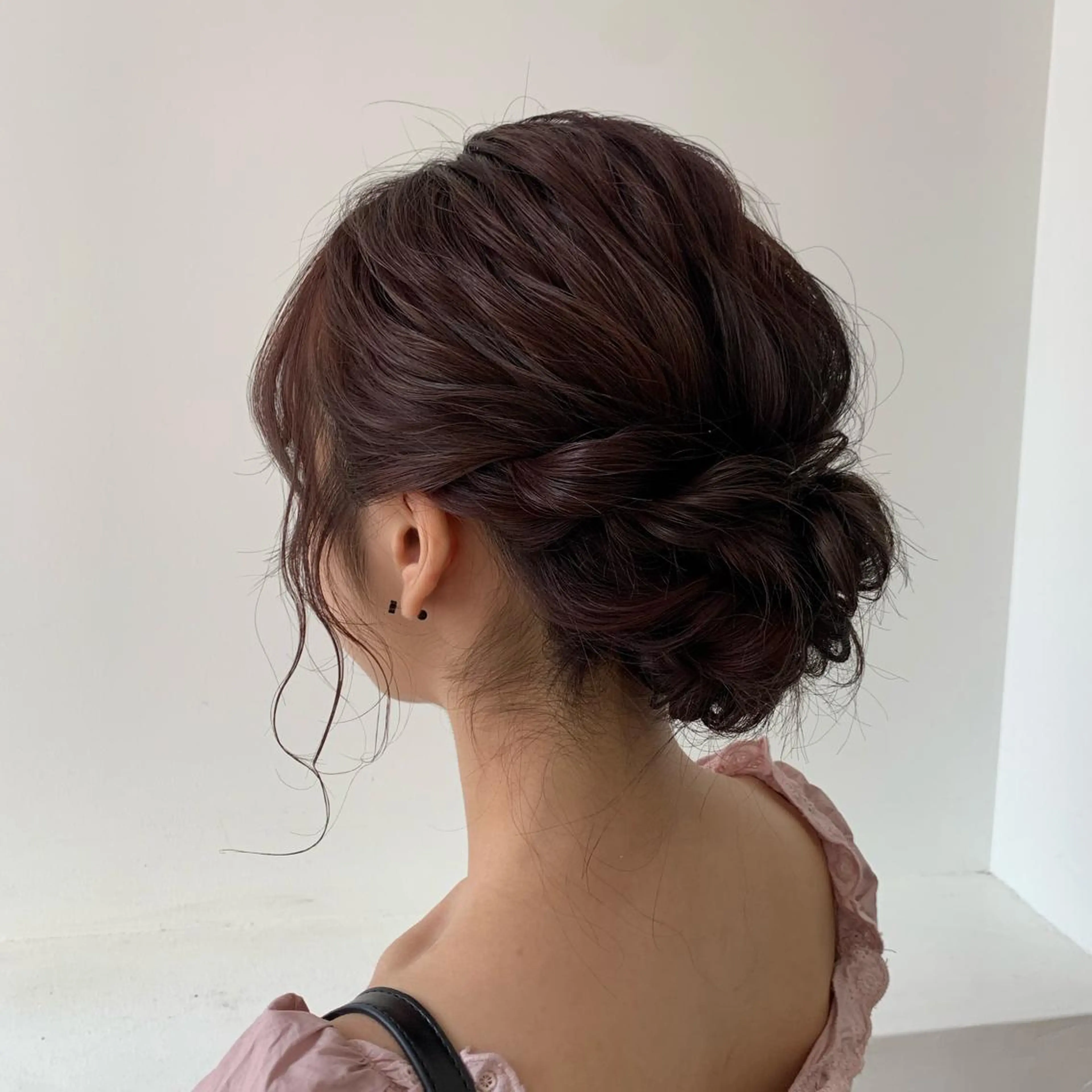 セミロング ヘアアレンジ 【淡色color/ nail】maikoのネイルデザイン