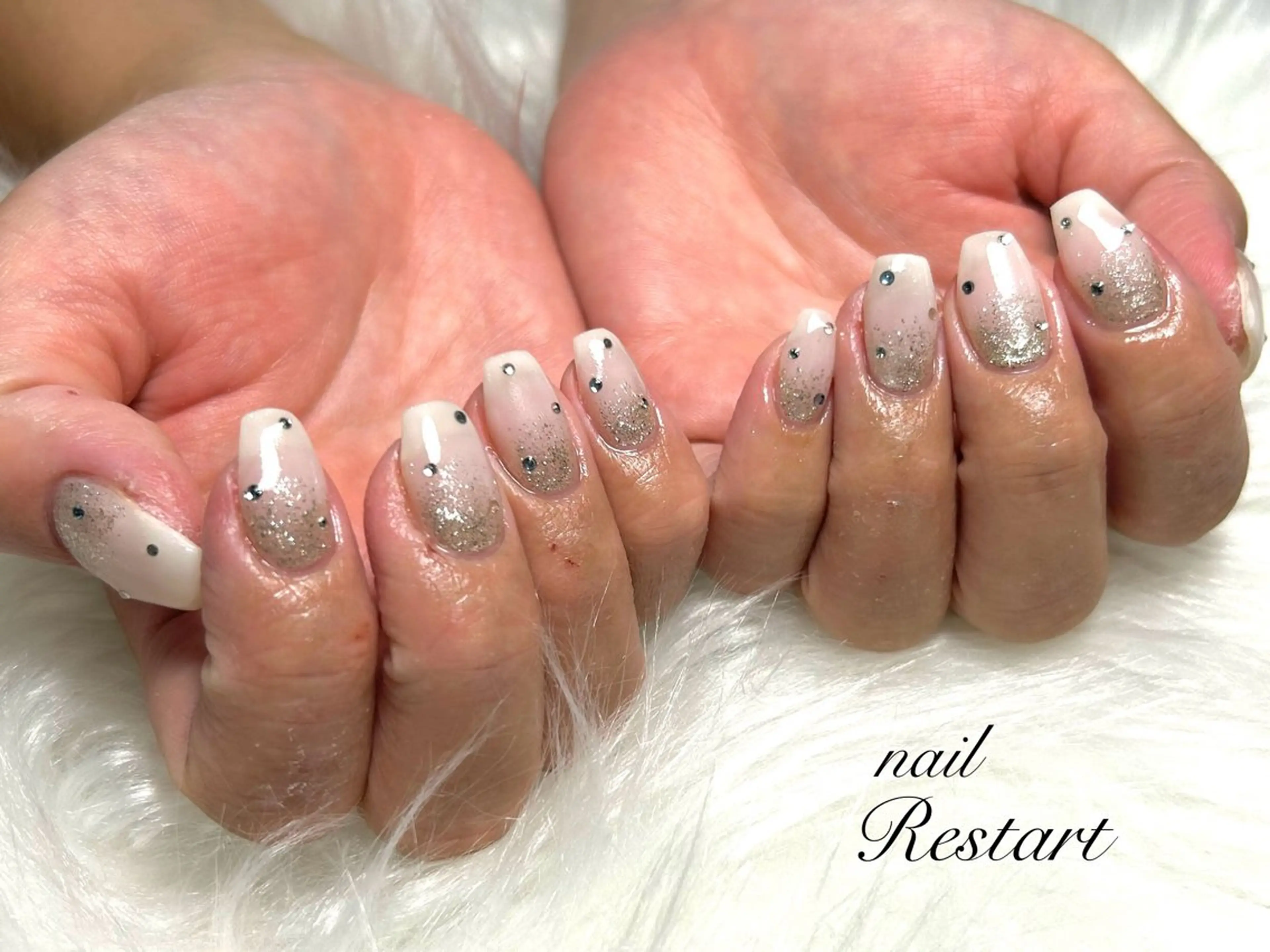 ミディアム ハンドネイル nail Restart所属・Restart YURIのネイルデザイン