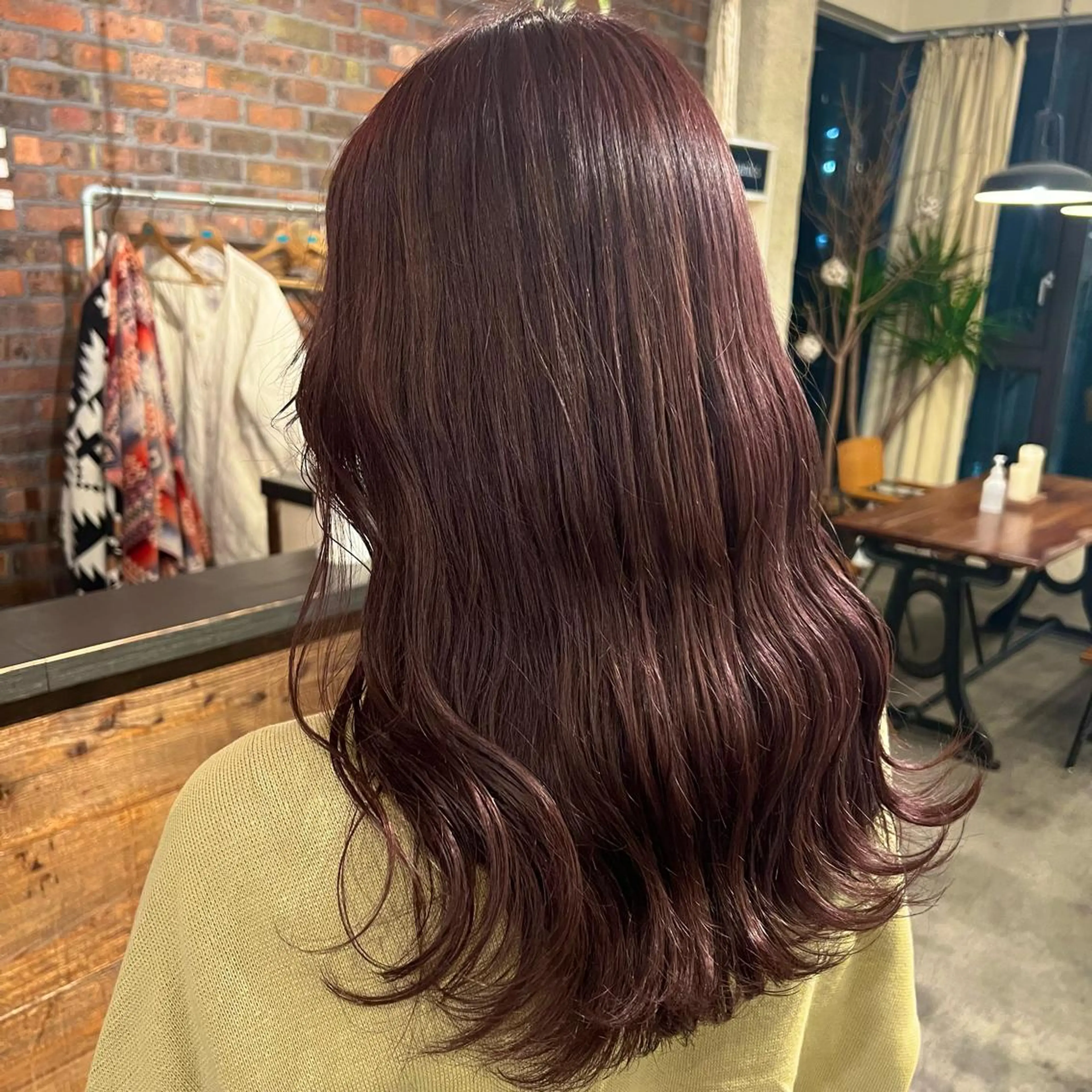 セミロング カラー ブラウンカラー ピンクカラー ピンクブラウン Rino kanayama所属・Rino 金山 ／ 宮澤 萌のヘアスタイル