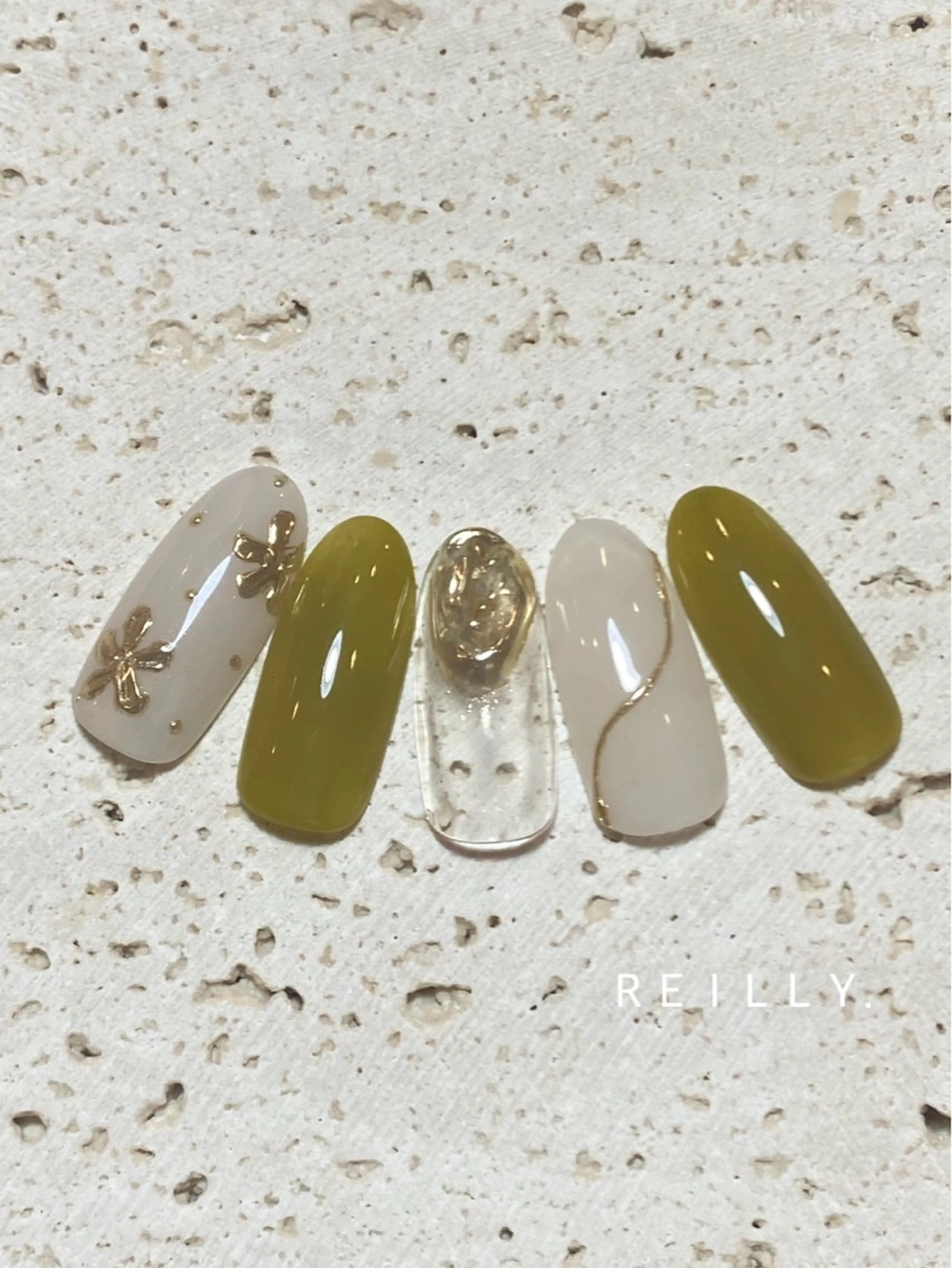 ネイル フラッシュネイル フラワーネイル ジェルネイル グラデーション ラメ(グリッター) REILLY.　private nail salon所属・Marina 《REILLY.》のネイルデザイン