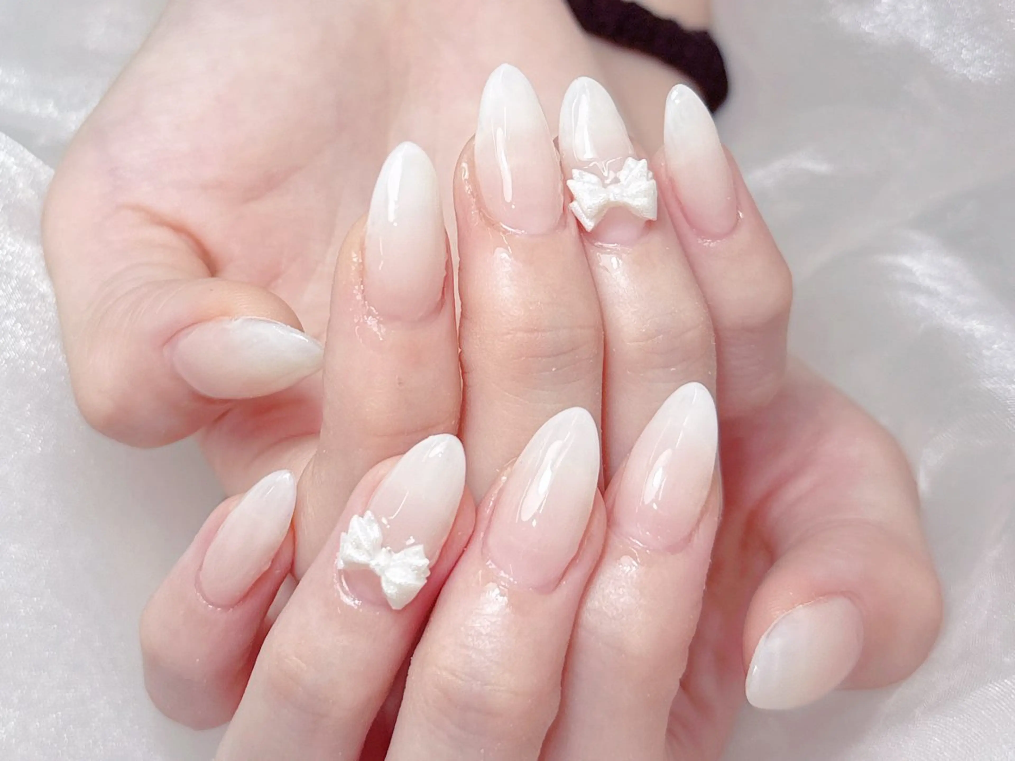 ロング 韓国風ヘア ハンドネイル NOA NAILのネイルデザイン