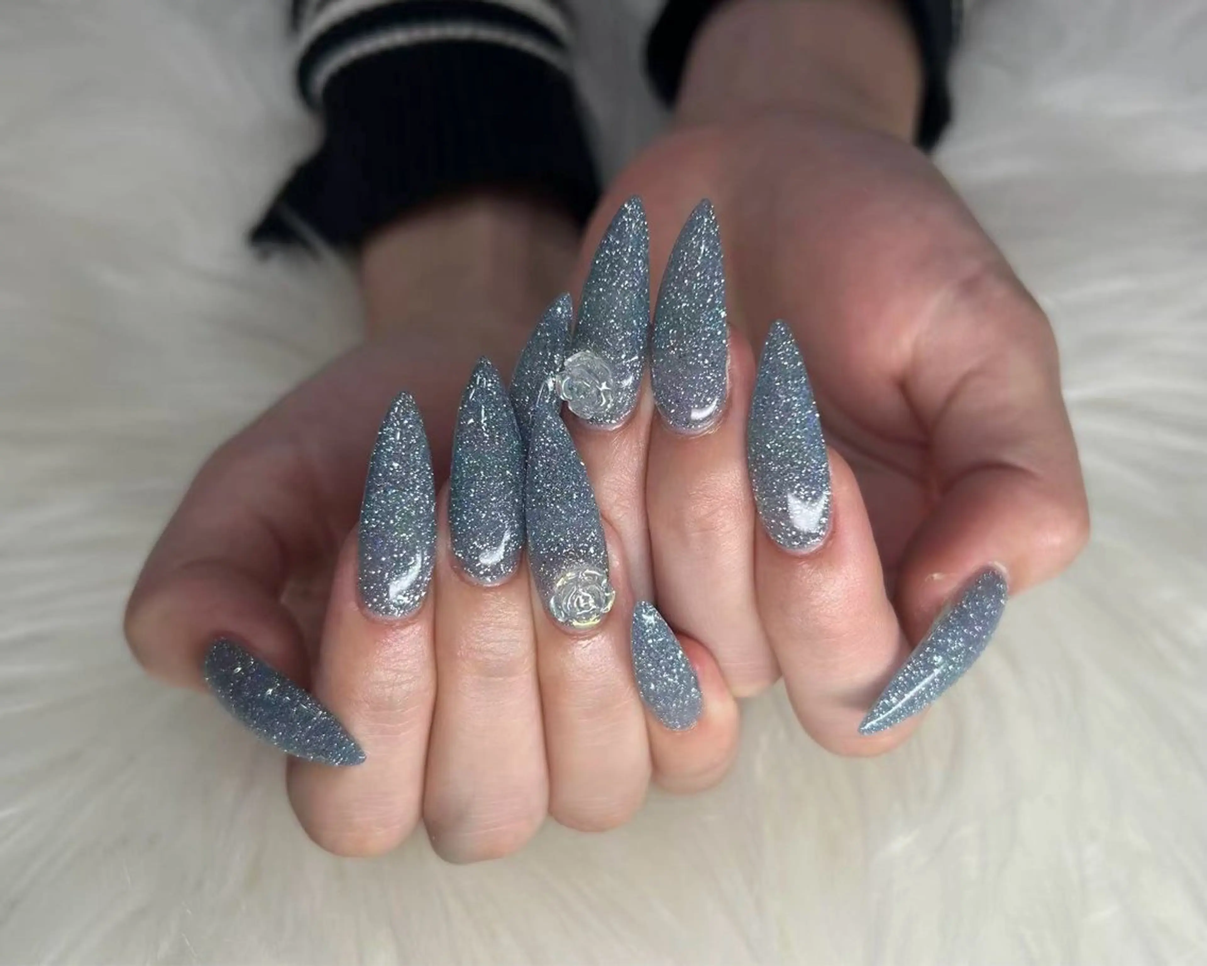 ネイル H’ami nailsalon 新大久保店所属・リサ 長さだし✨のネイルデザイン