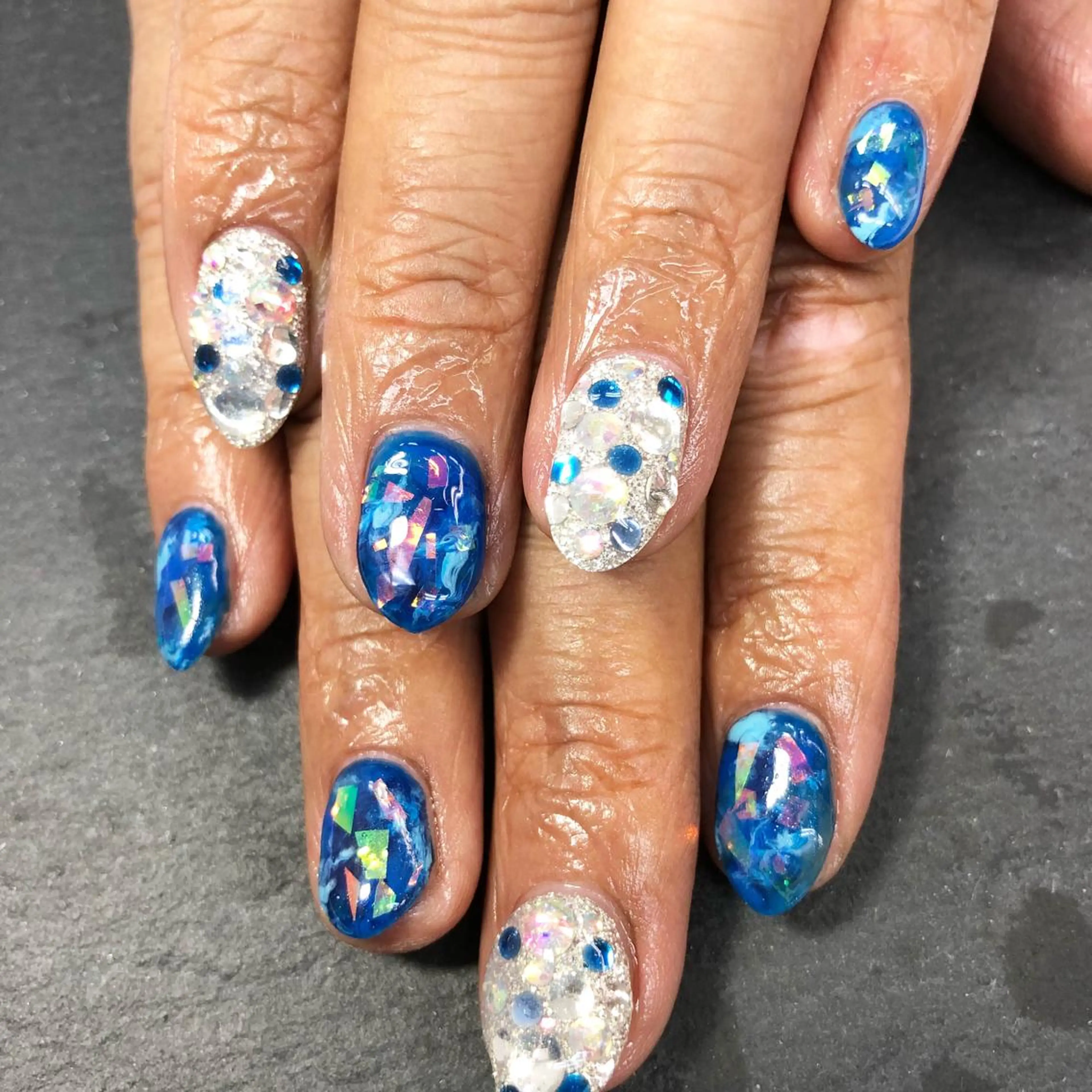 ネイル アートネイル ストーンネイル esNail&eye イーズネイル＆アイのネイルデザイン