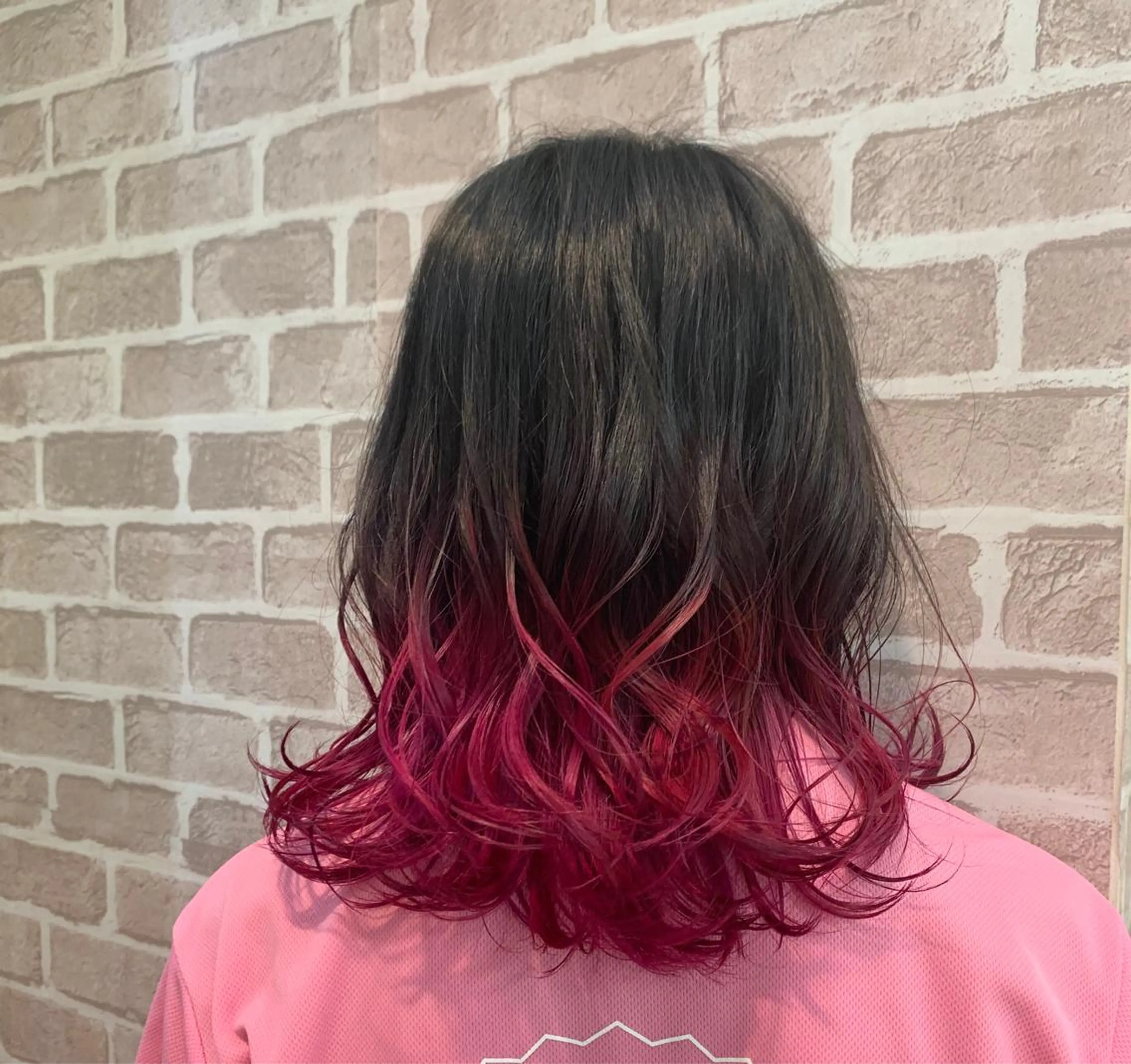 ミディアム 暖色系カラー❤️櫻井 亜美のヘアスタイル