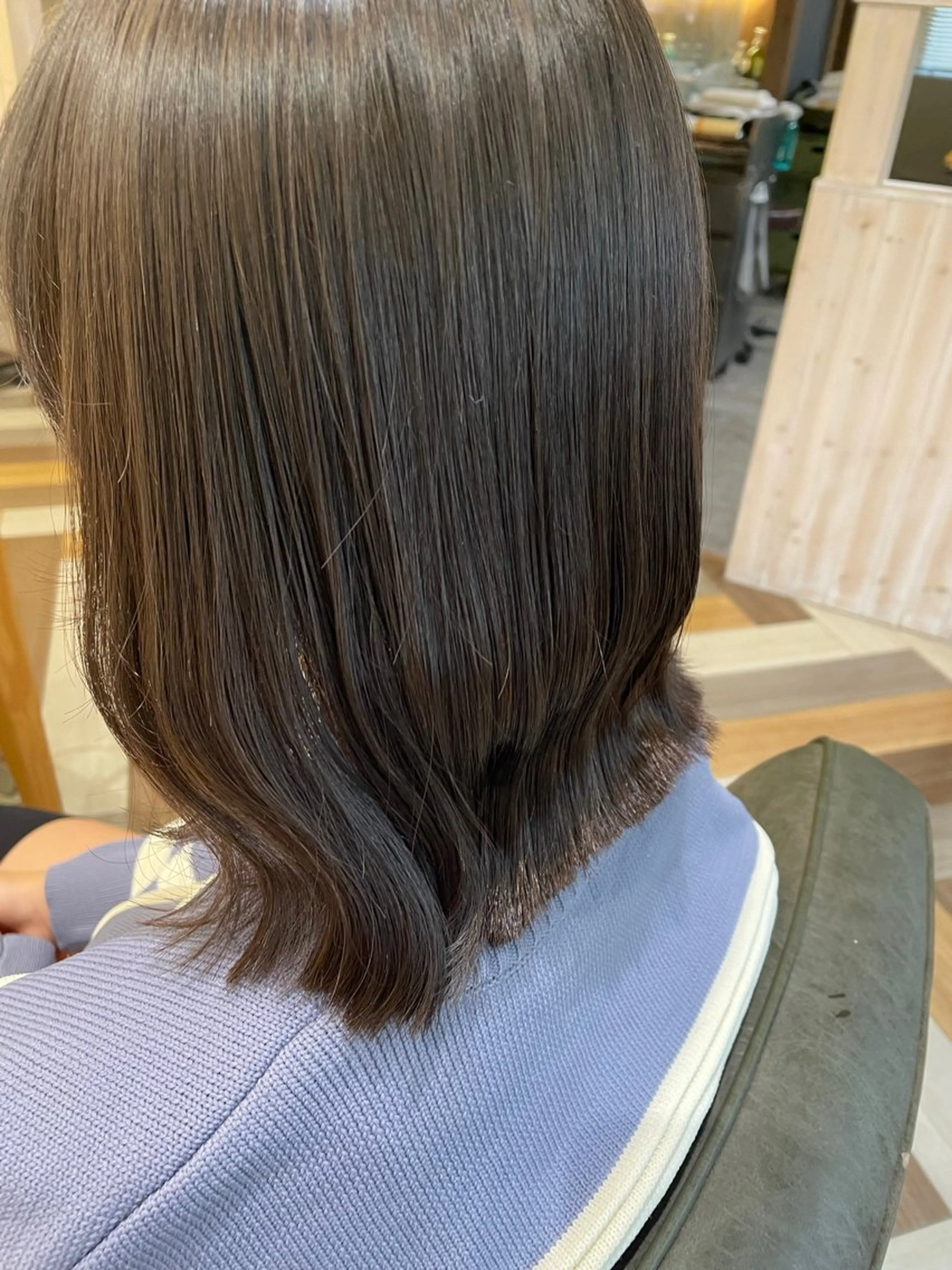 ミディアム 石川 舞のヘアスタイル