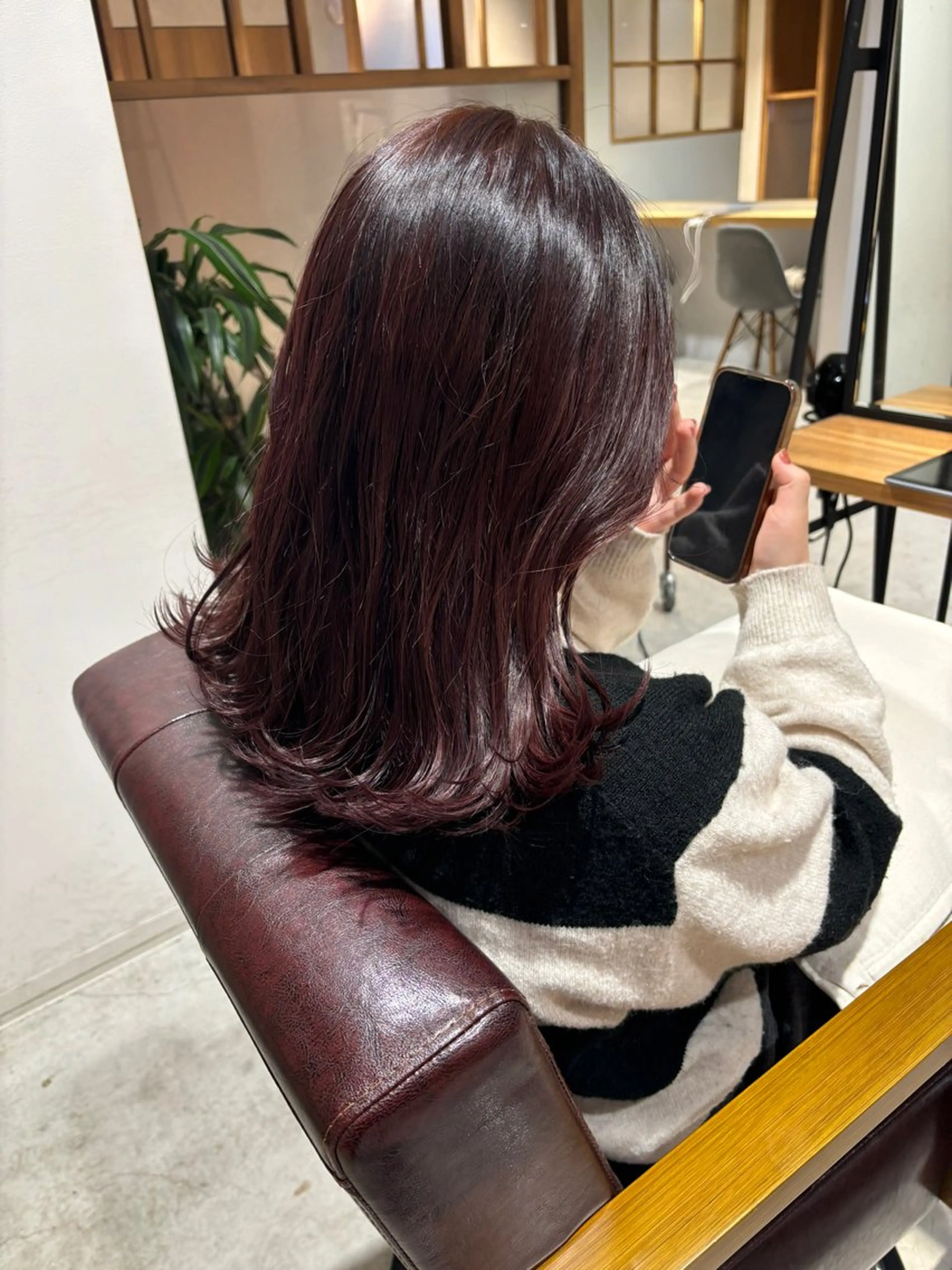 ミディアム カラー カット ヘアカラー トリートメント mei｜顔まわり ×透明感カラーのヘアスタイル