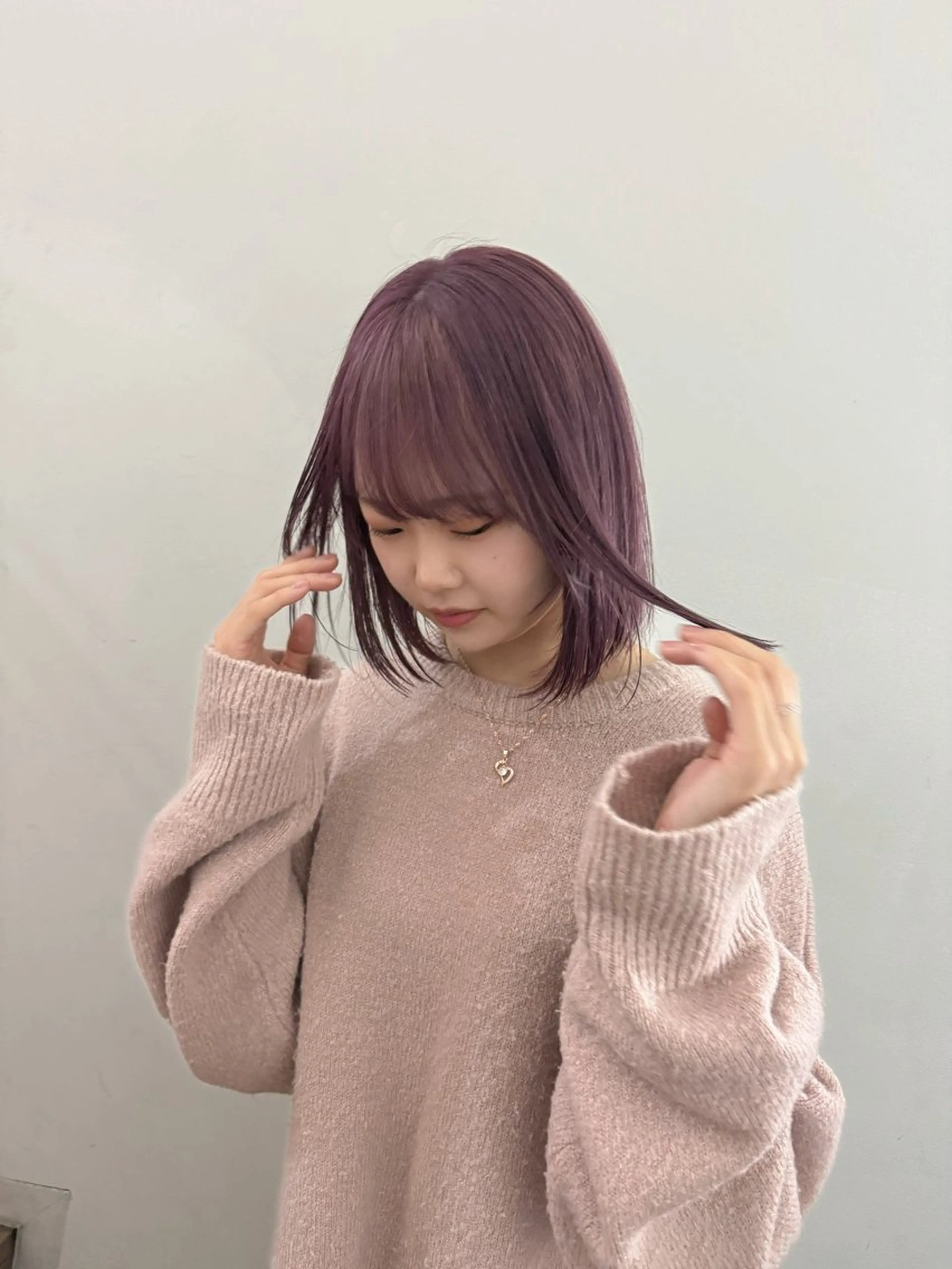 ショート カラー ⭐ハイトーンブリーチ ミルクティーピンクのヘアスタイル