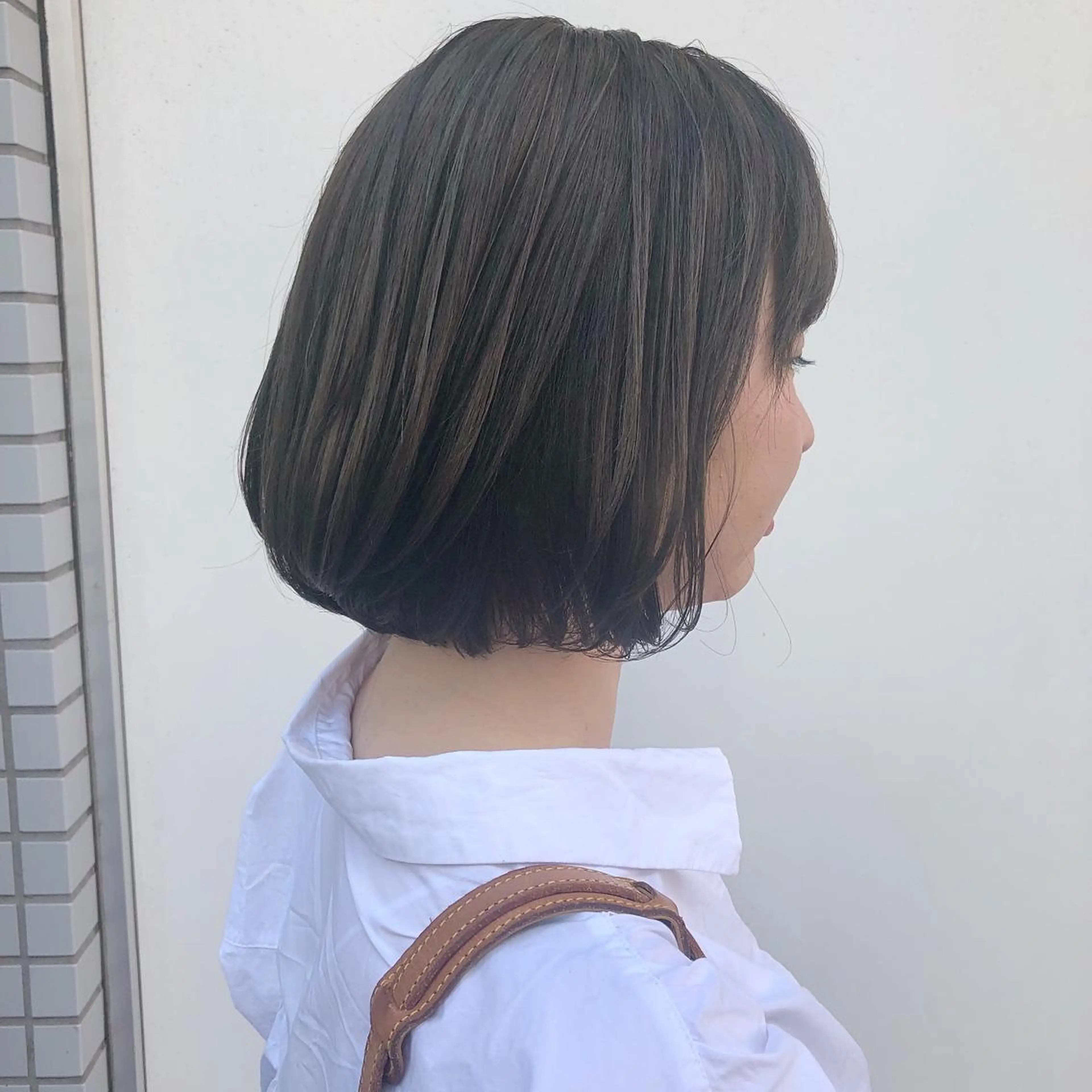 ショート カラー ブリーチ 透明感カラー デザインカラー ハイライトカラー ブリーチなしカラー 榎園 由美のヘアスタイル