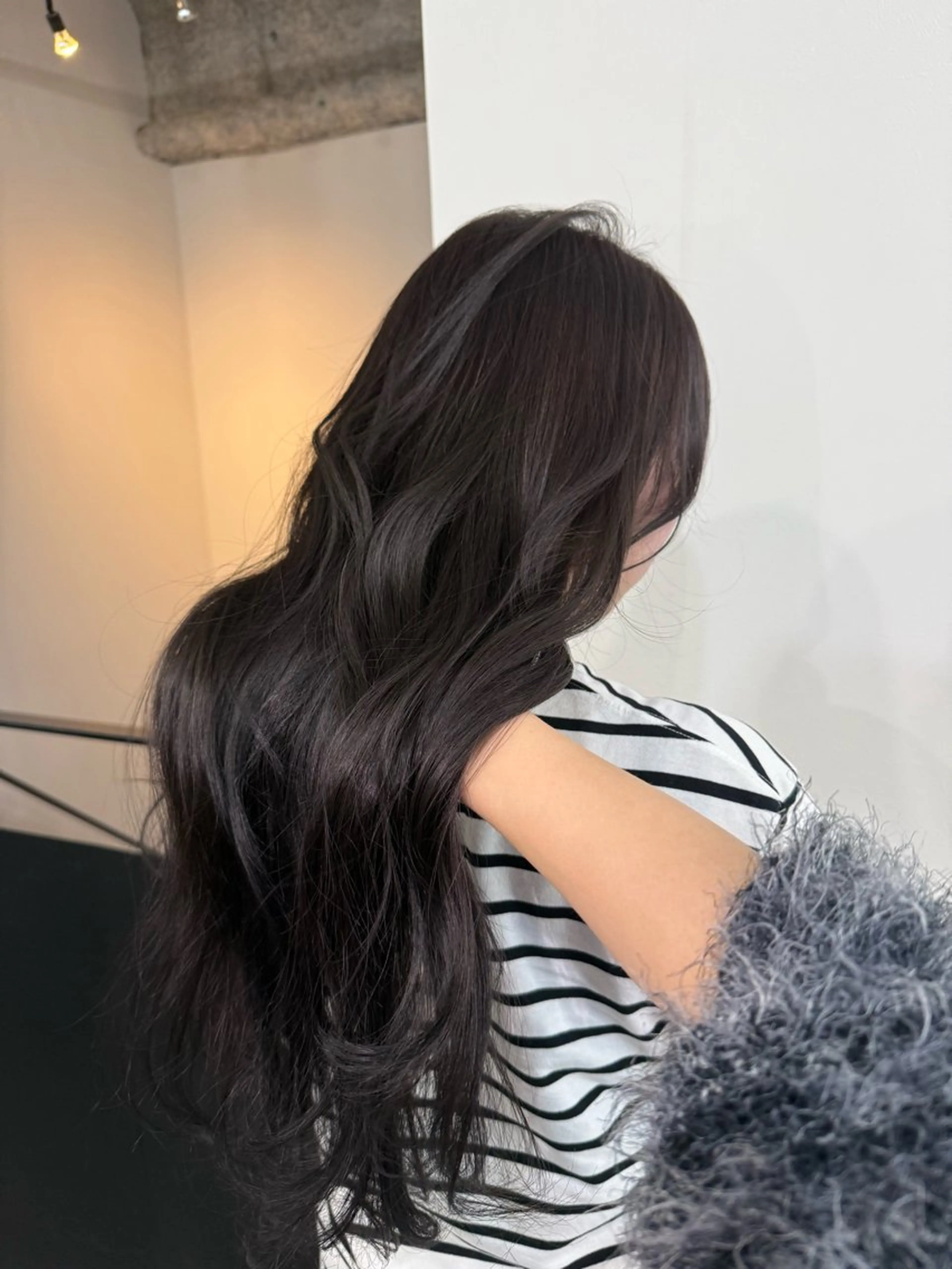 ロング カラー 透明感カラー はやしだ あおいのヘアスタイル