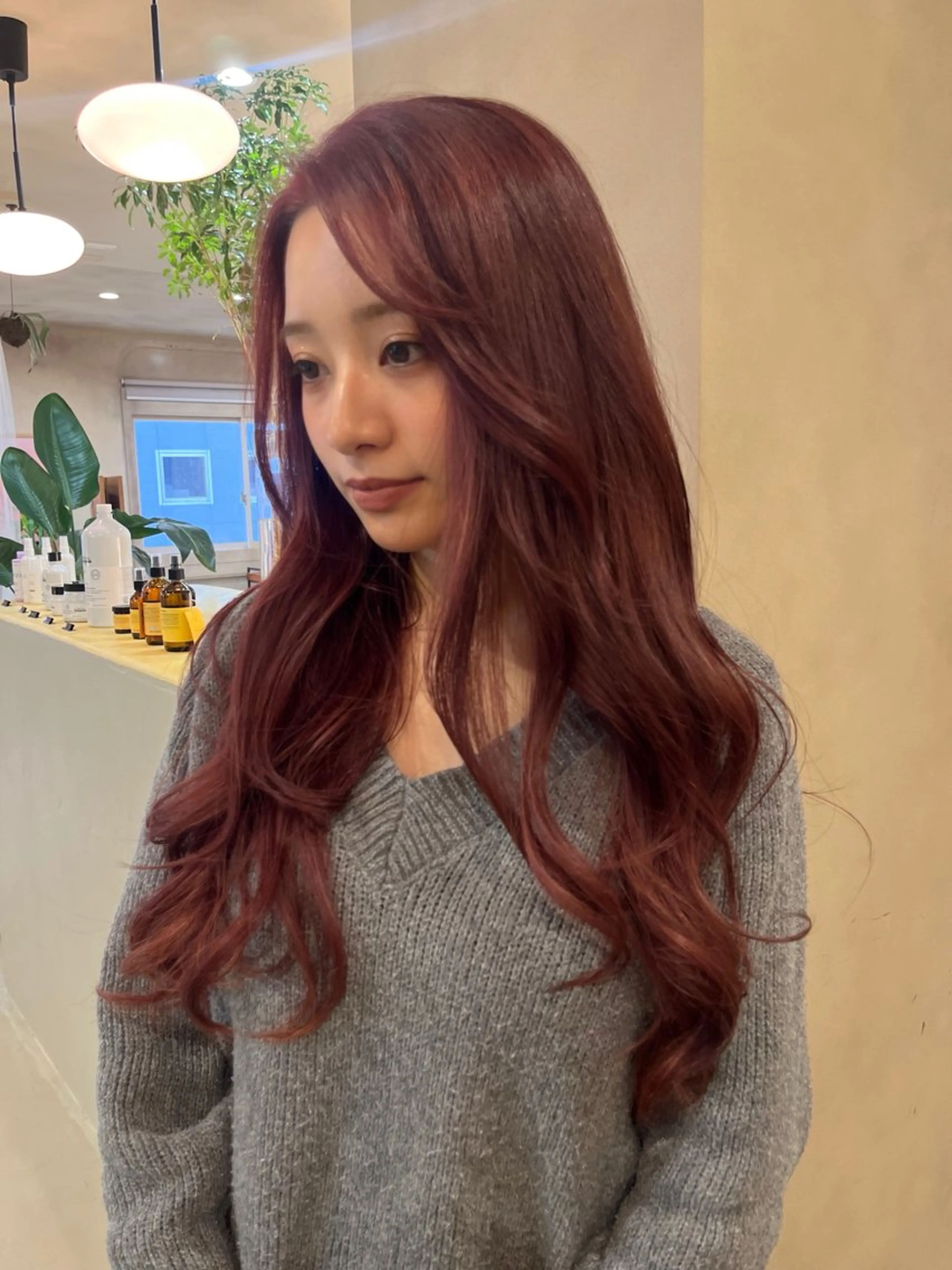ロング カラー ベルベチカ所属・市村 花奈のヘアスタイル