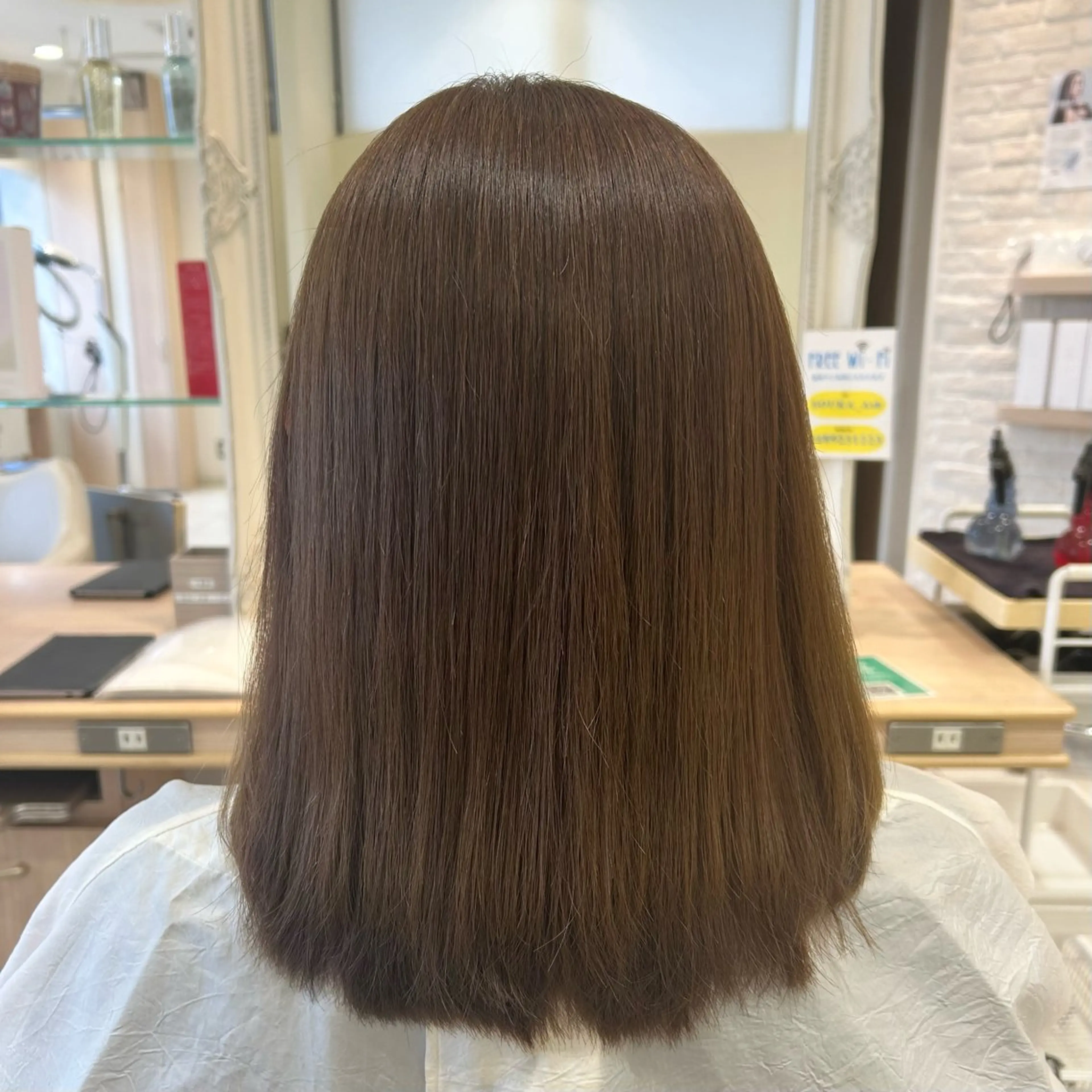 ミディアム カラー ヘアカラー トリートメント 宮原 佑莉のヘアスタイル