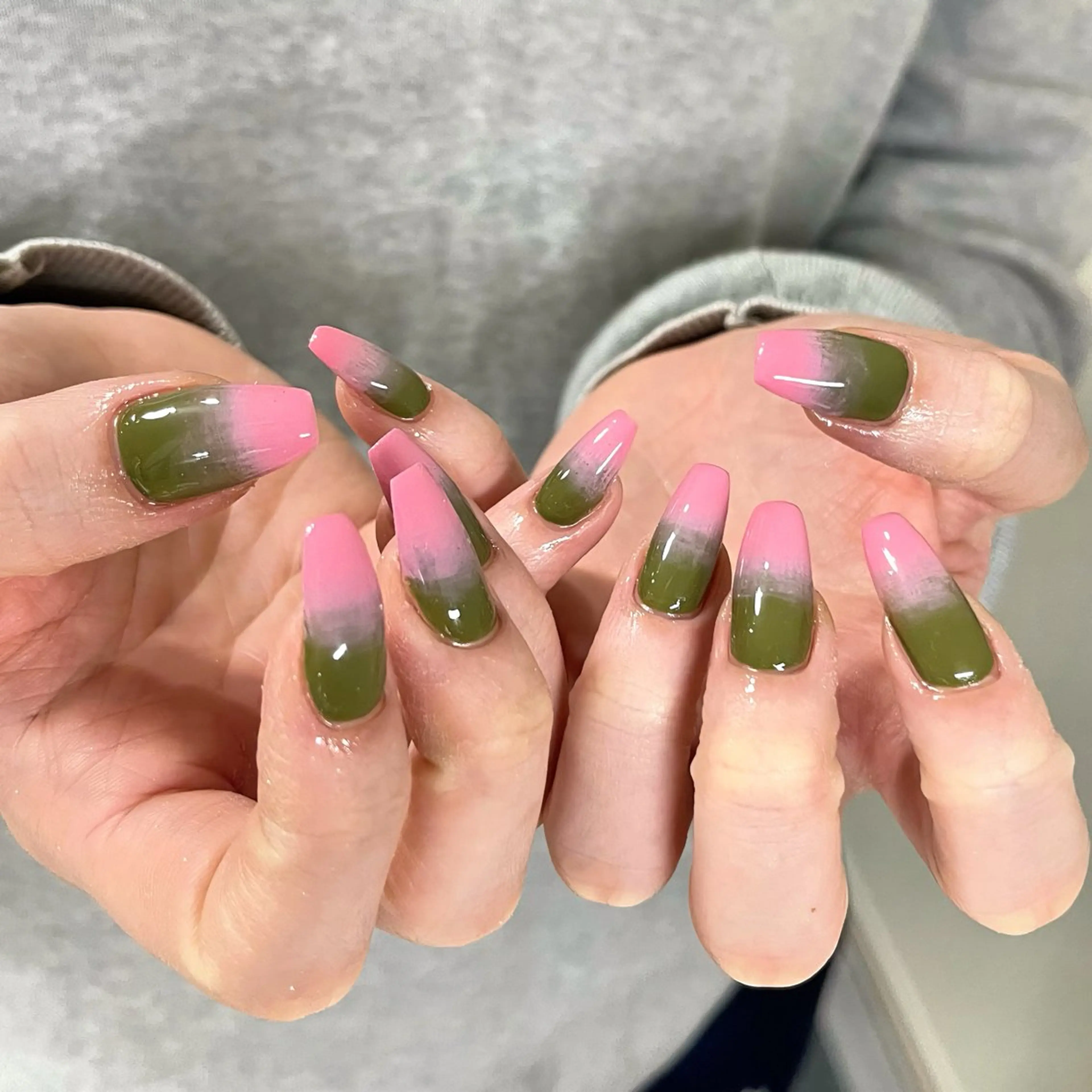 ネイル ブラウン ガーリー グラデーション 水色 マグネットネイル ハンドネイル 🫧OPELIA NAIL渋谷🫧のネイルデザイン