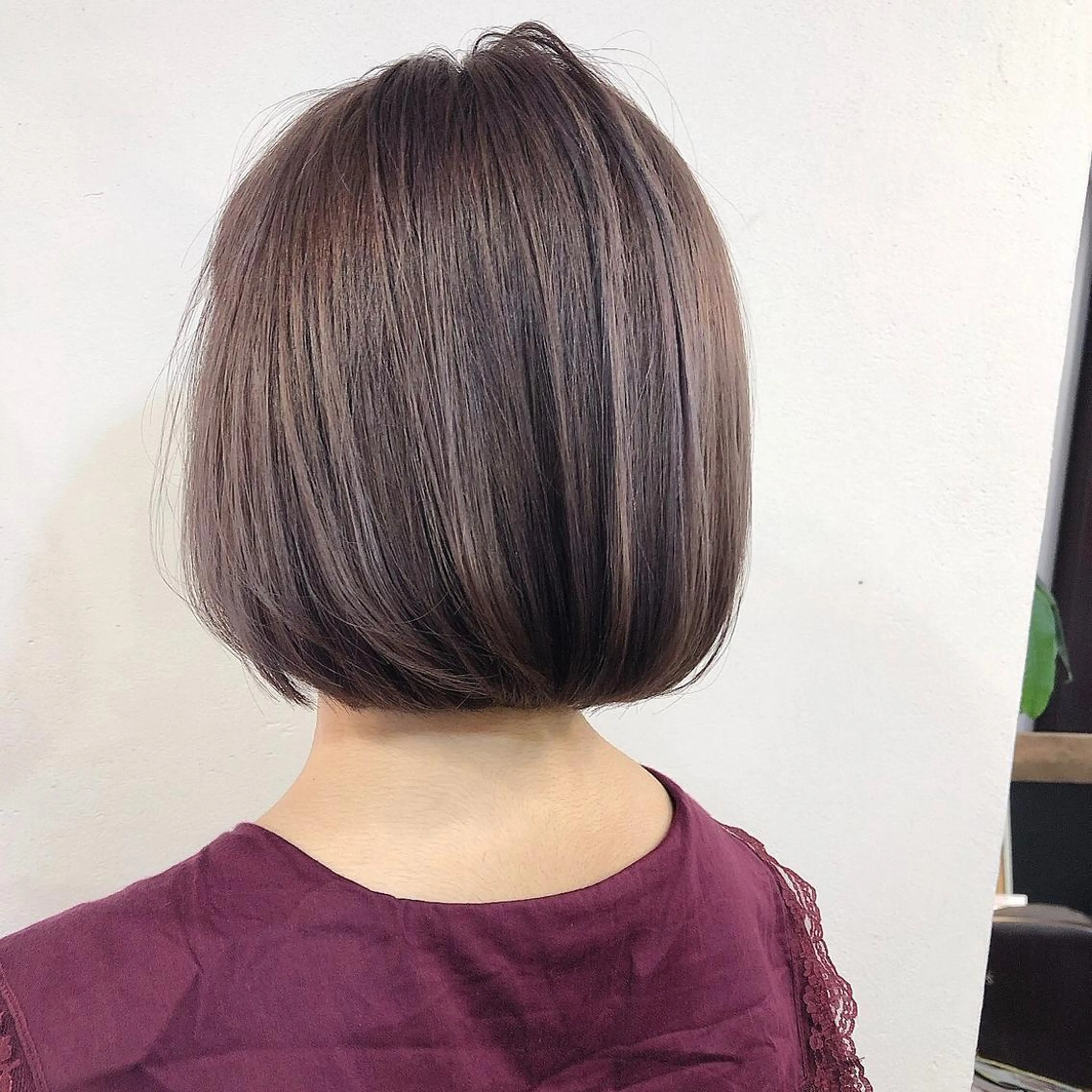ミディアム カラー ベージュカラー ブリーチ ボブ タンバルモリ 韓国風ヘア カット ヘアカラー 藤間 帆乃夏（とうまほのかのヘアスタイル