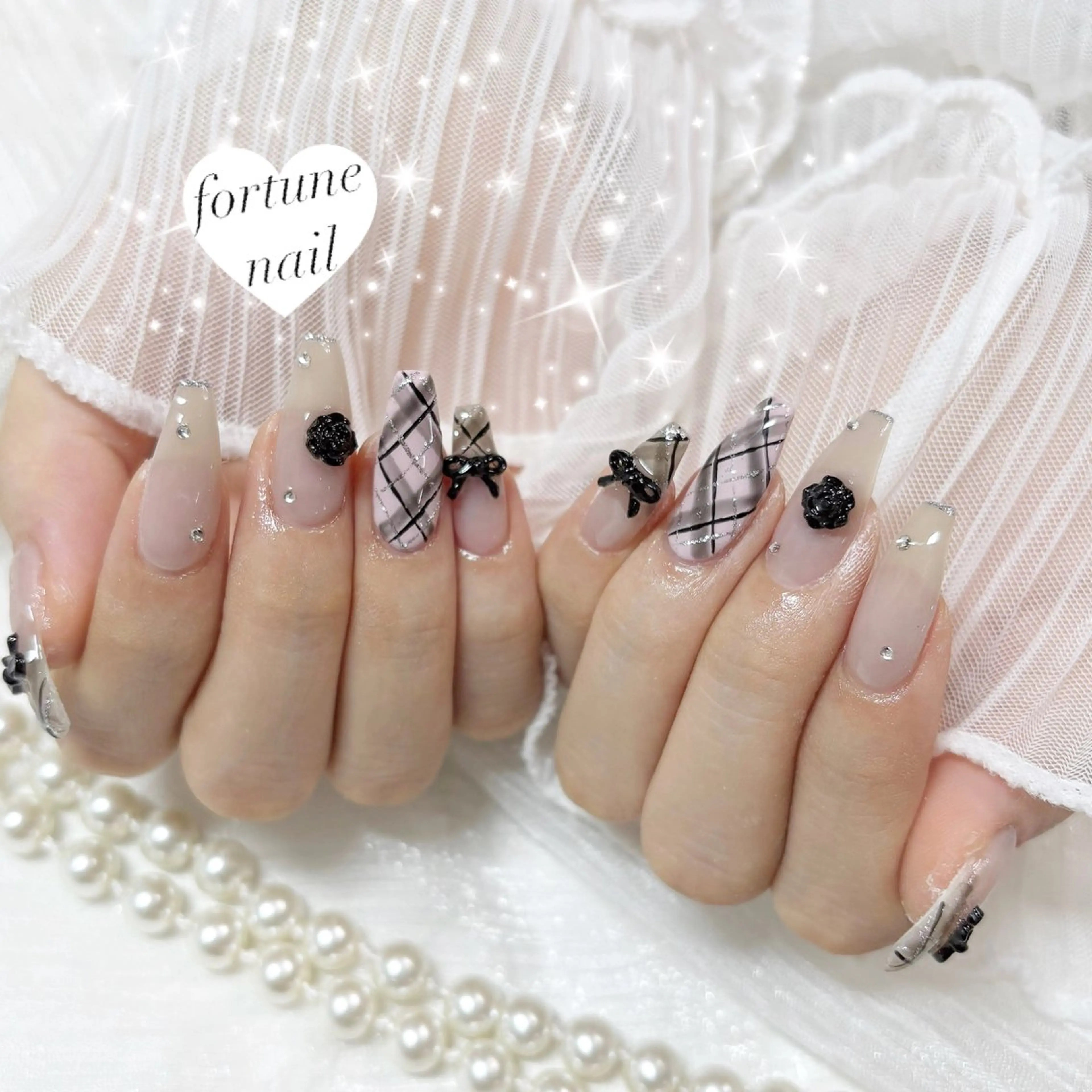 ネイル ガーリー ハンドネイル 💎saori 💎のネイルデザイン