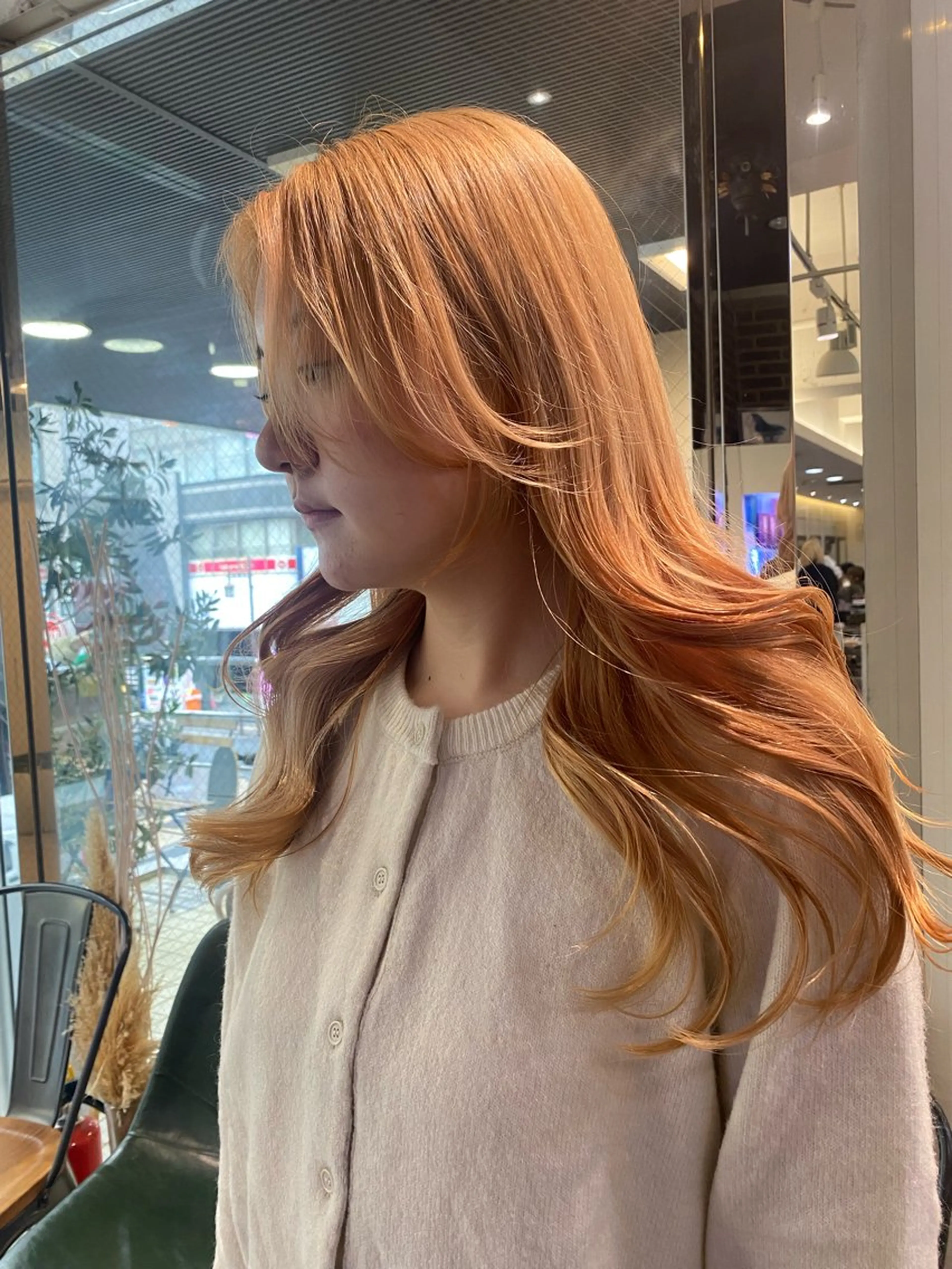 ロング ボブ 顔周りカット 髪質改善 韓国風ヘア レイヤーカット designcolo r/似合わせNOKAのヘアスタイル