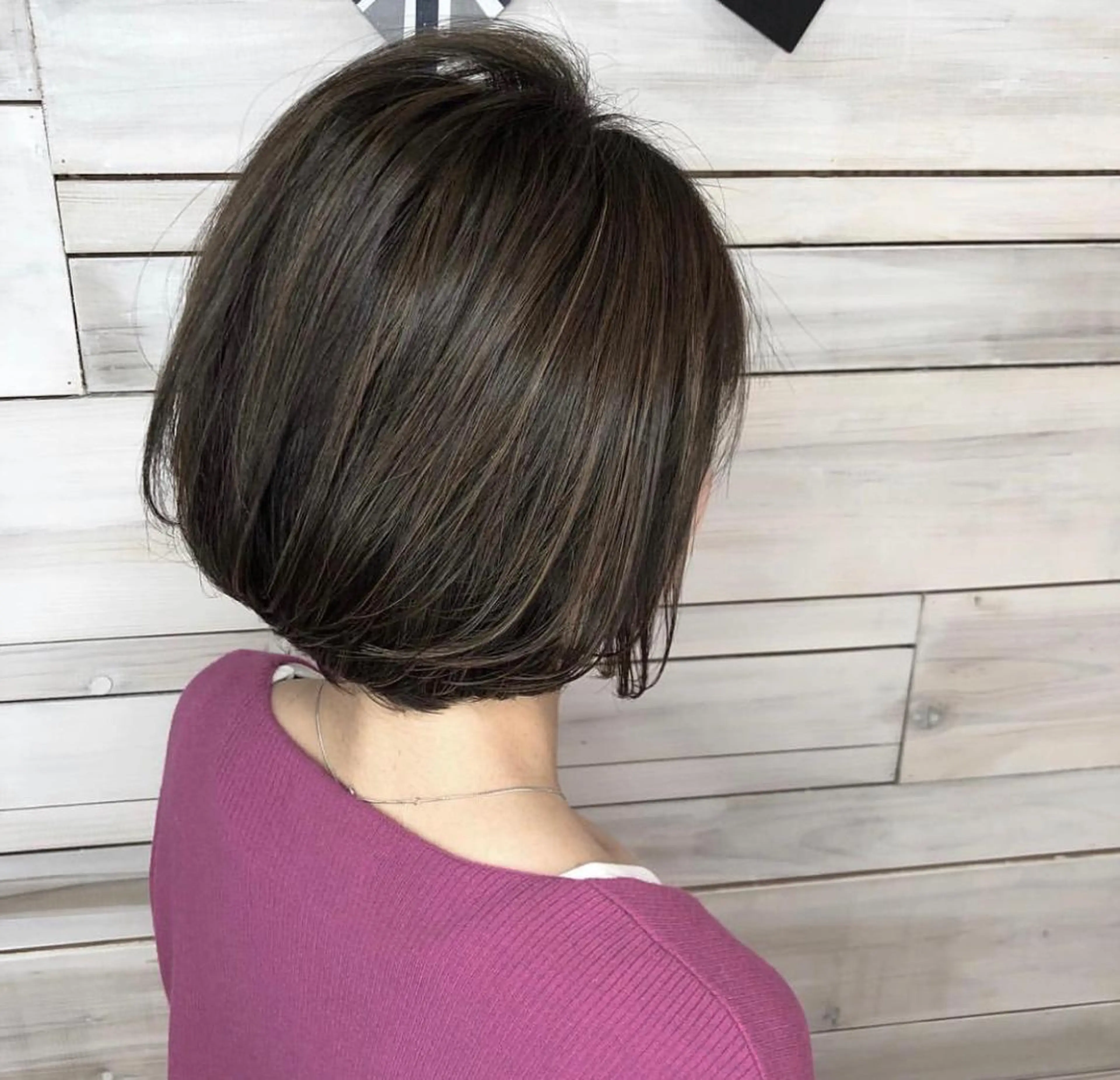 ショート ハッシュカット/ボブ /レイヤー/彩奈のヘアスタイル