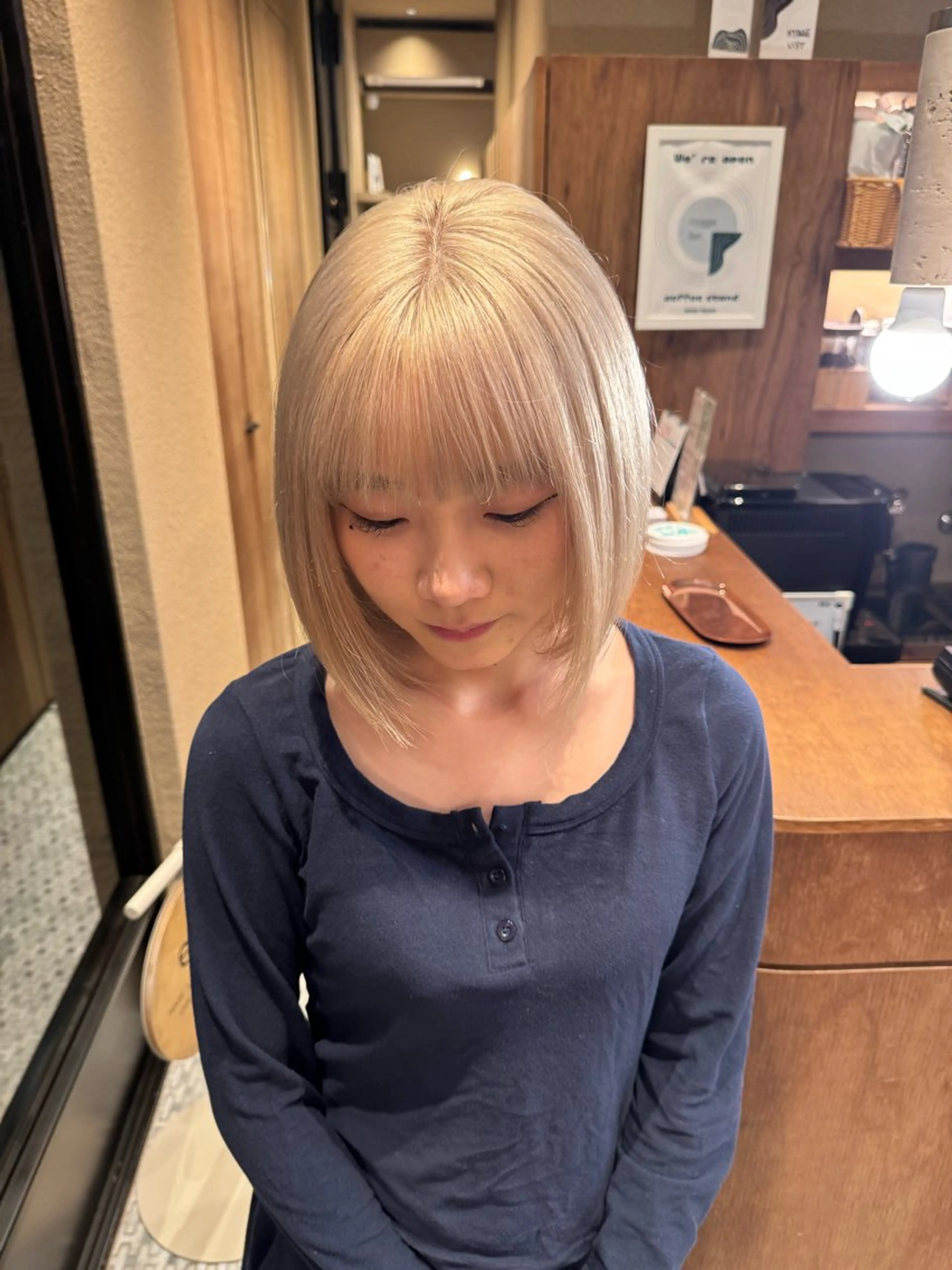 ミディアム カラー hina 🛋️ブリーチカラーのヘアスタイル