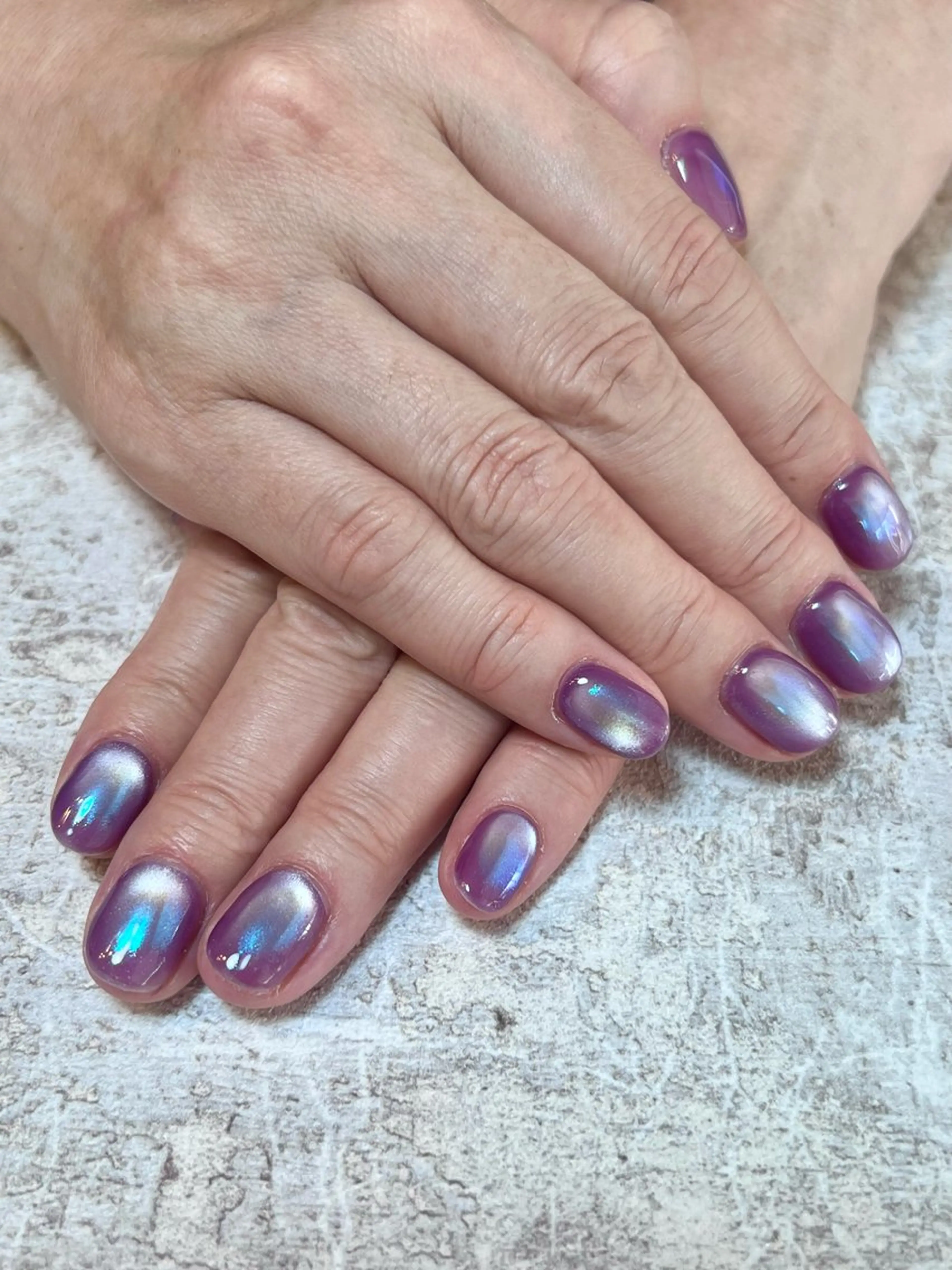 ネイル マグネットネイル ミラーネイル Nail Salon niu 自由が丘所属・自由が丘サロン AYAME💅のネイルデザイン