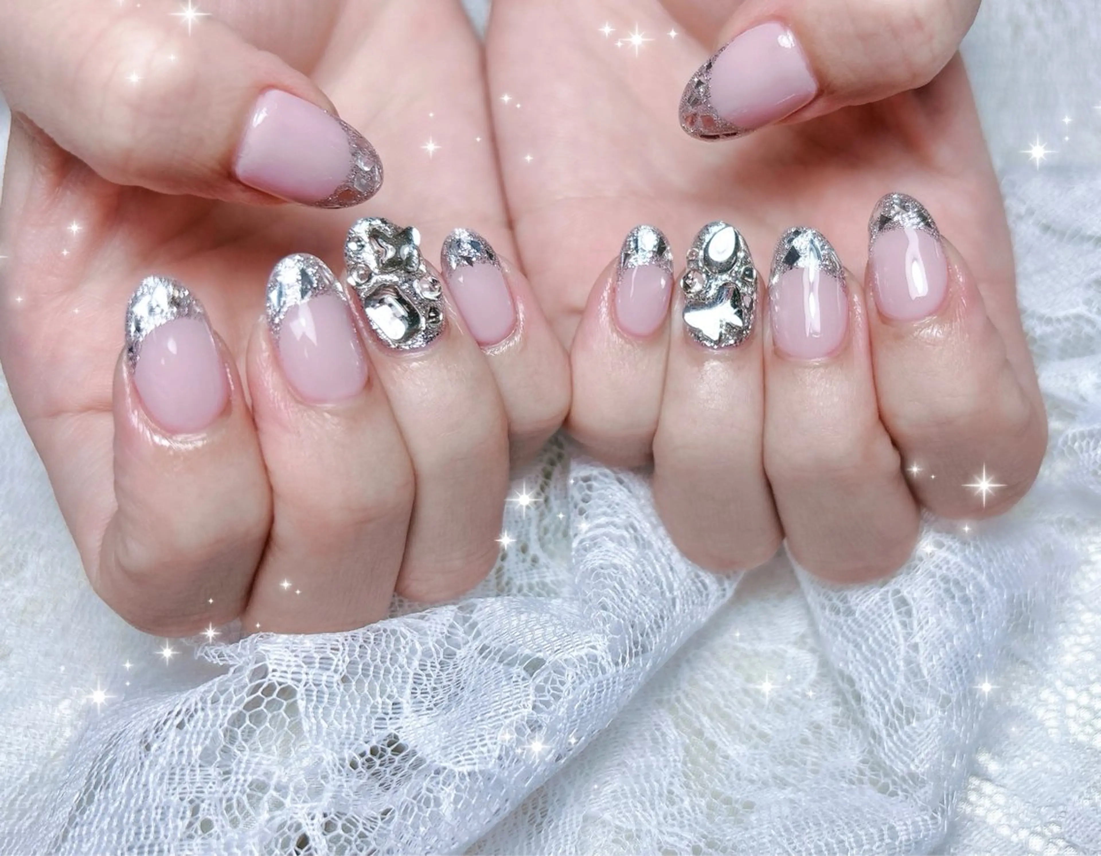 ネイル フレンチネイル ガラスフレンチ ハンドネイル FLARE NAIL フレアネイルのネイルデザイン