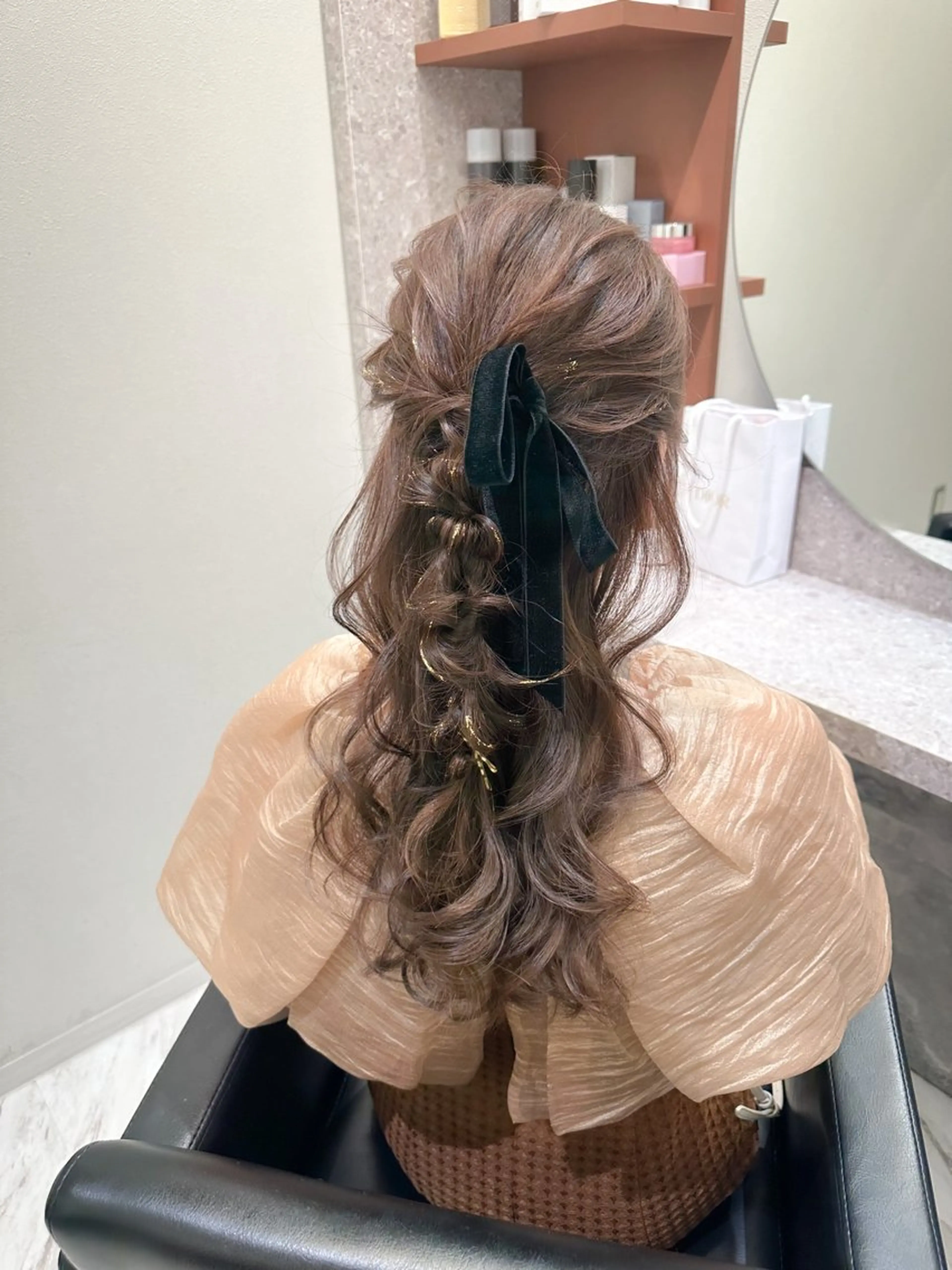 ロング ヘアアレンジ ハーフアップ autre所属・大久保 ひでなりのヘアスタイル